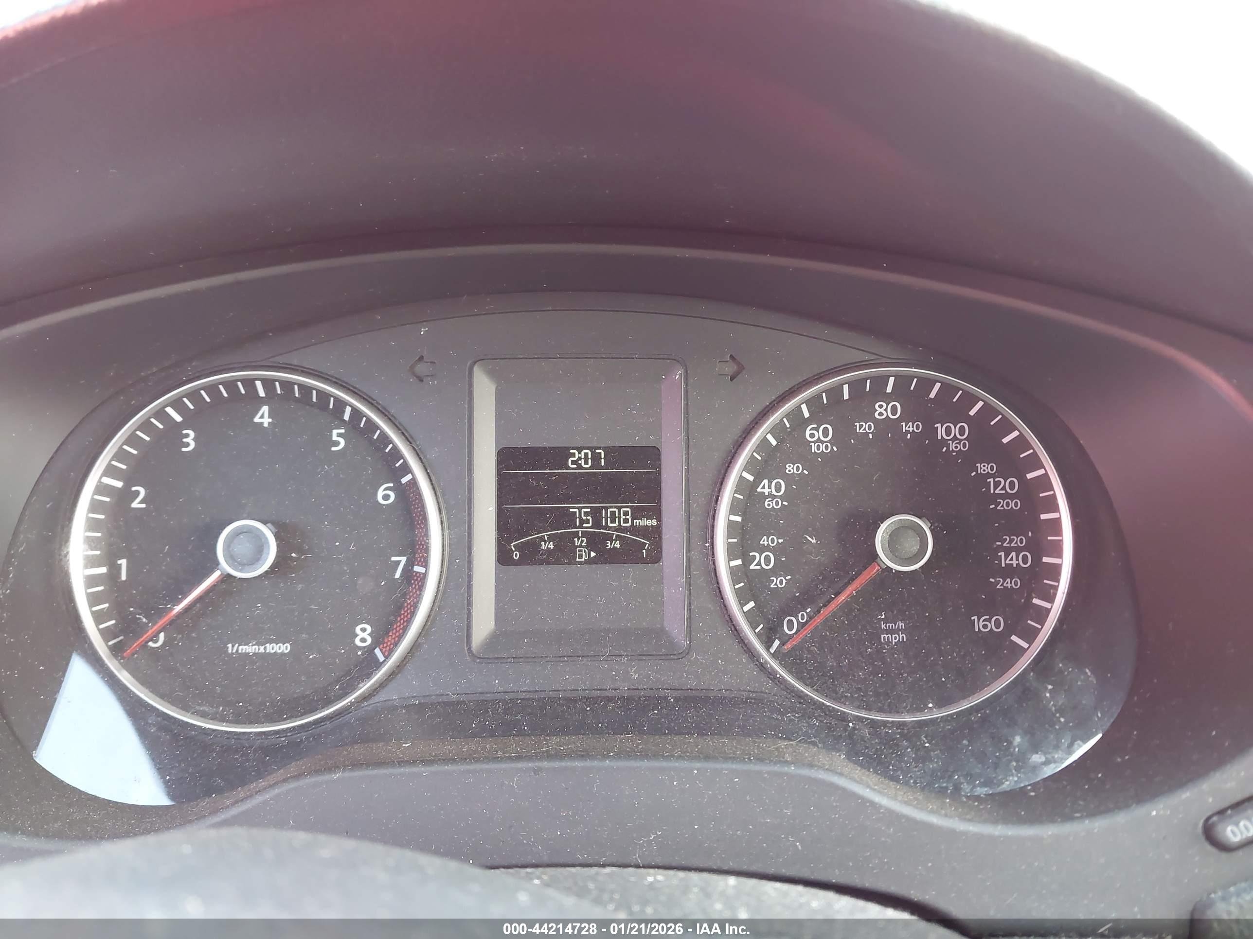 VOLKSWAGEN JETTA image 7