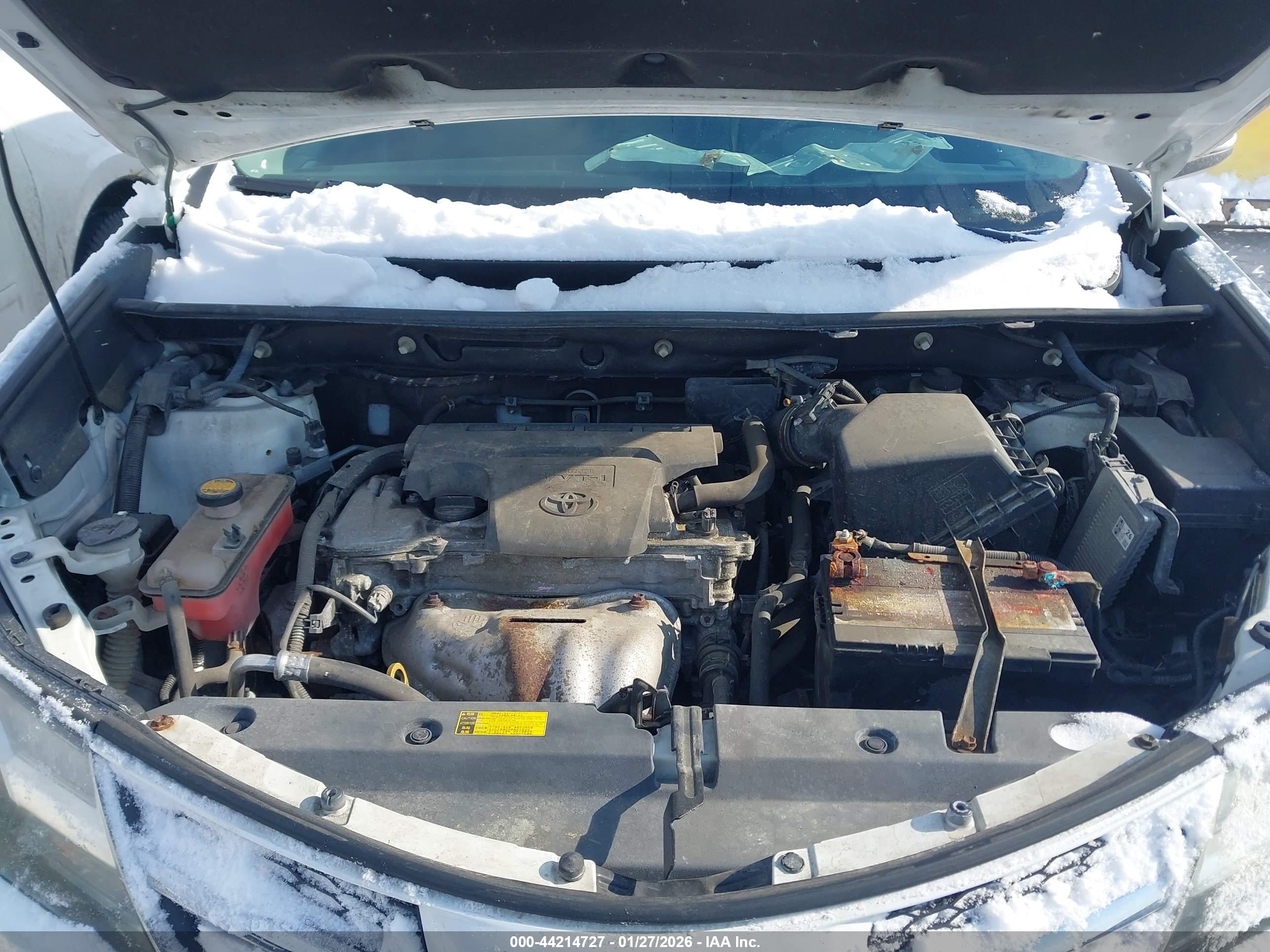 TOYOTA RAV4 image 10