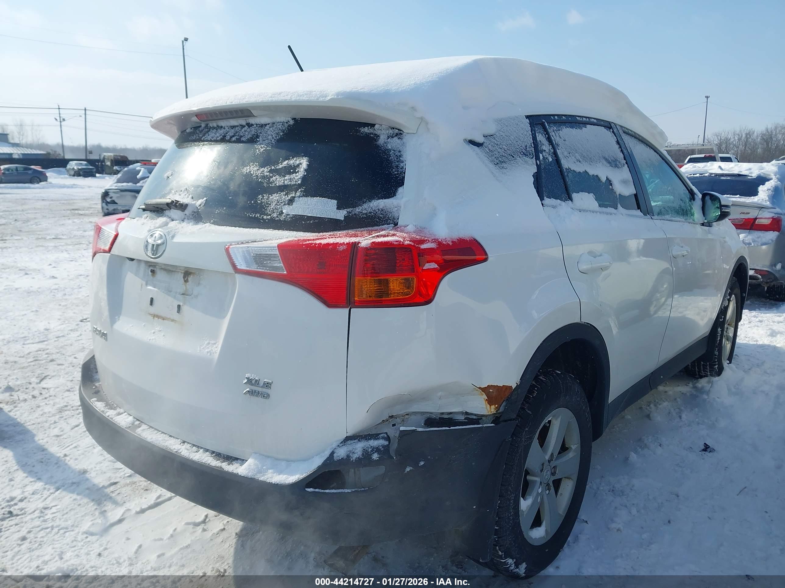 TOYOTA RAV4 image 4