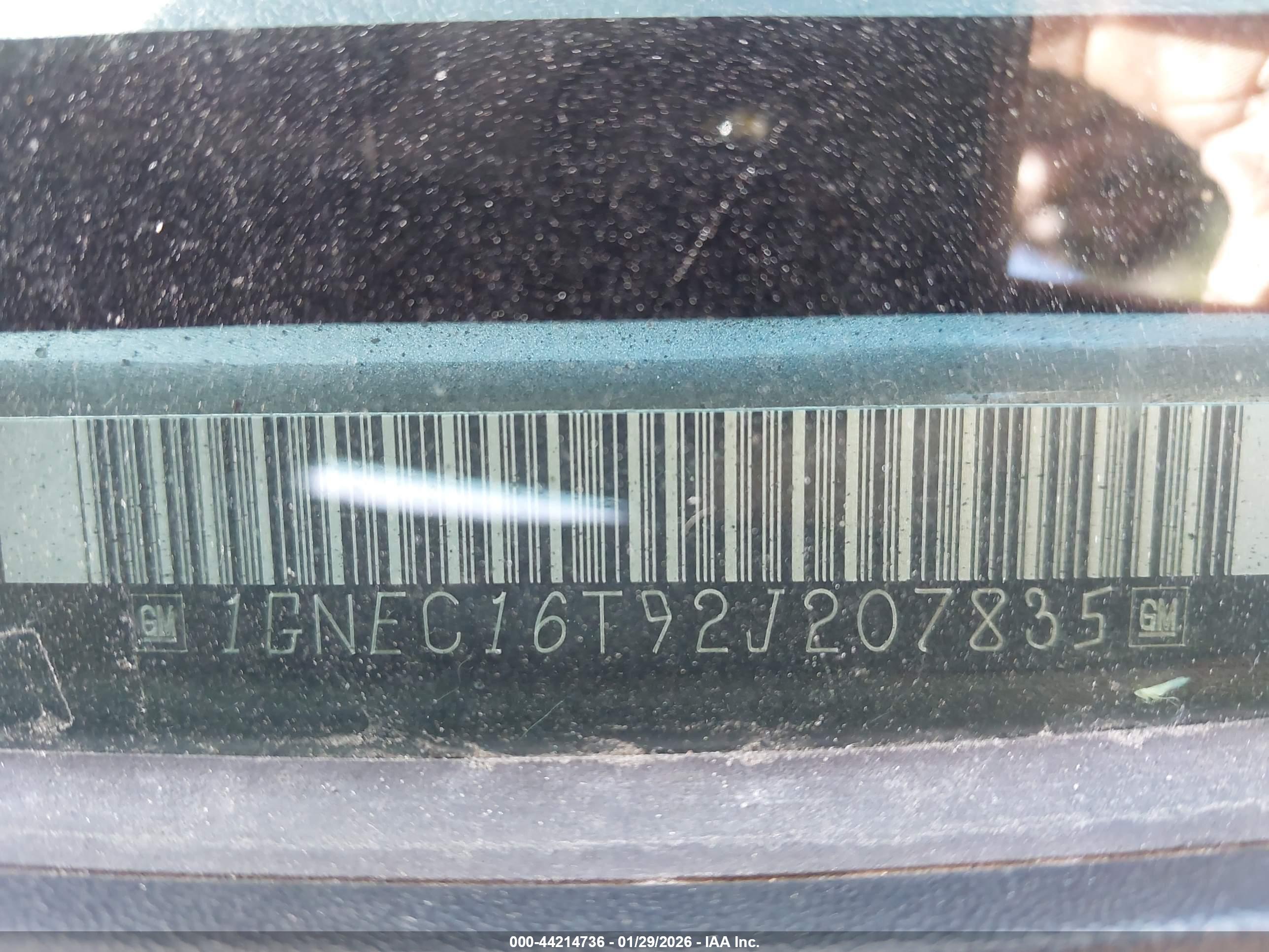 CHEVROLET SUBURBAN image 9