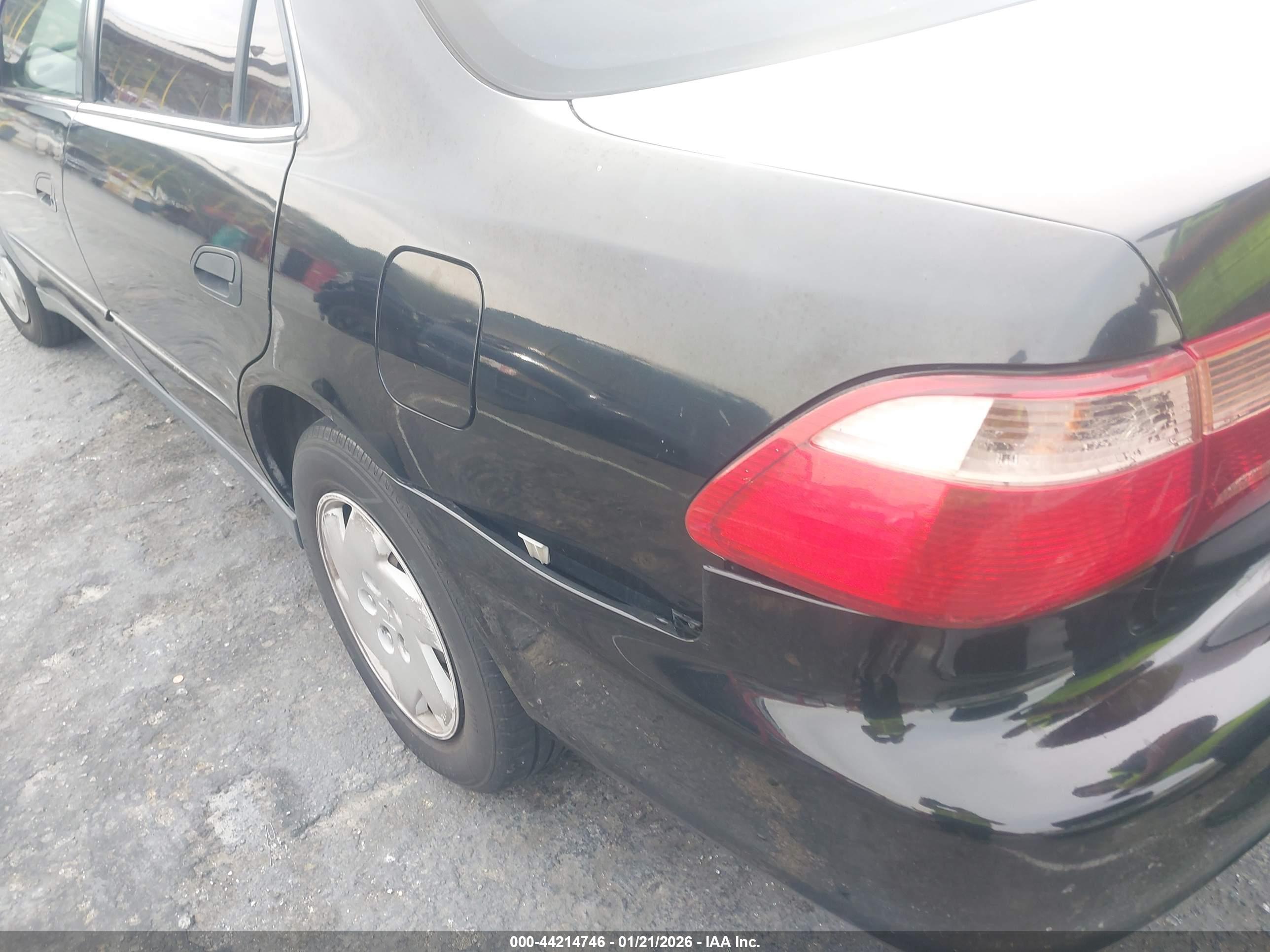 HONDA ACCORD image 6