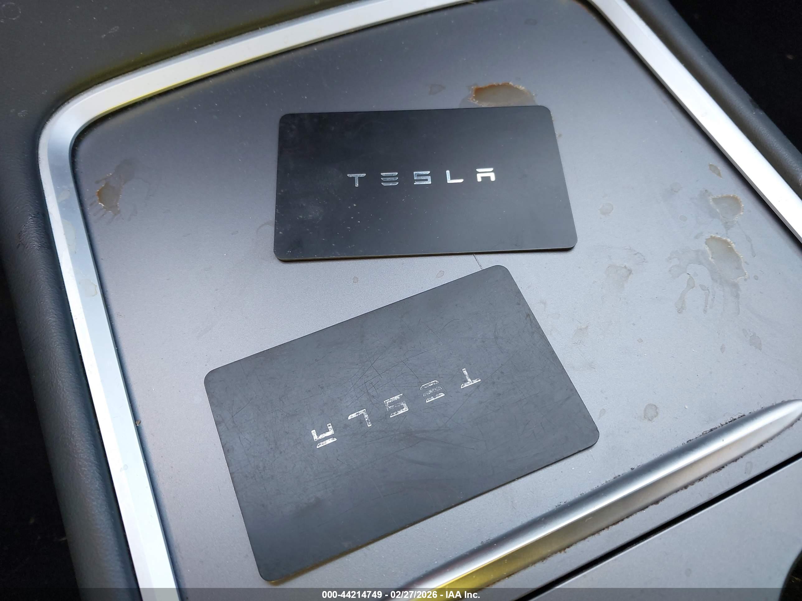 TESLA MODEL image 11
