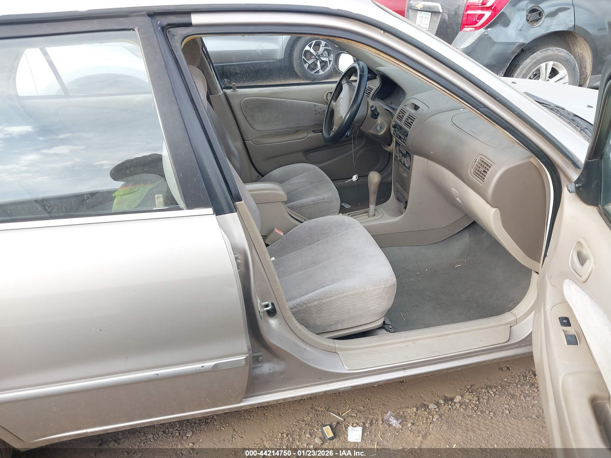 TOYOTA COROLLA image 5
