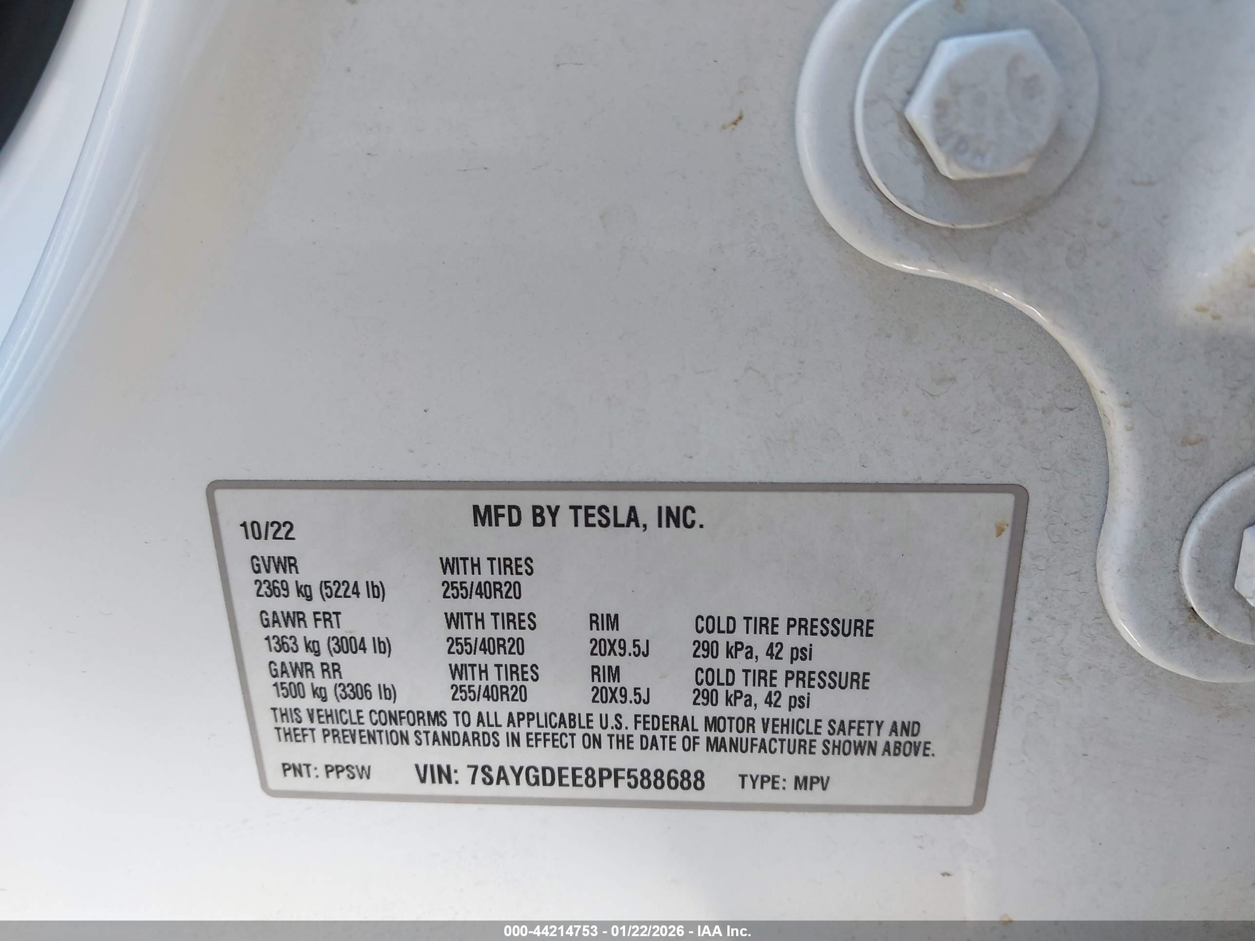 TESLA MODEL image 9