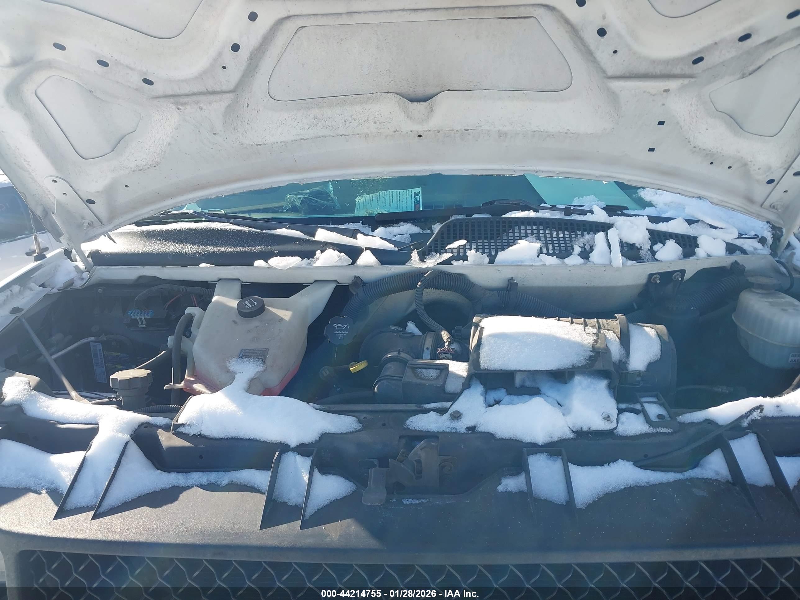 CHEVROLET EXPRESS image 10