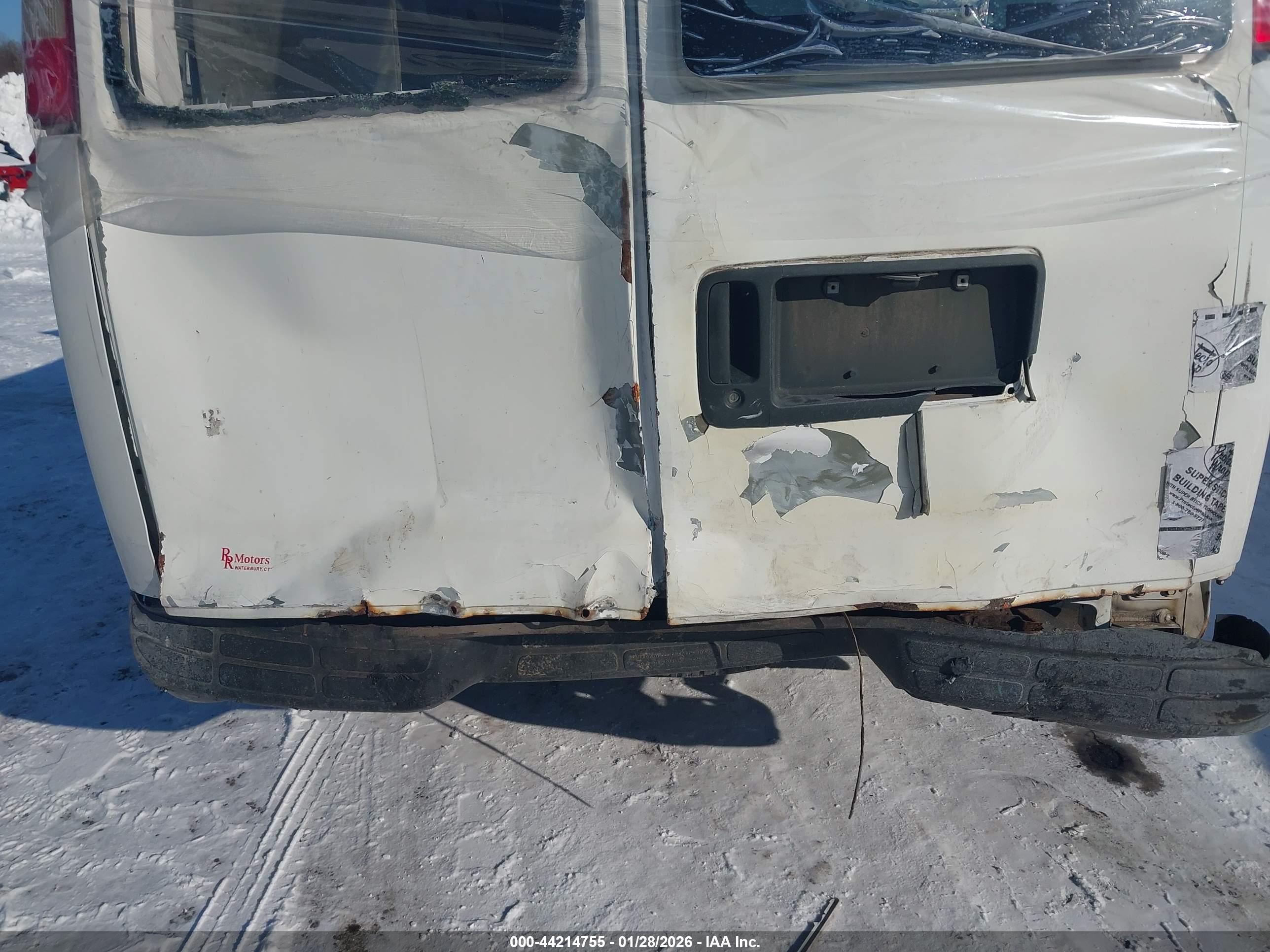 CHEVROLET EXPRESS image 6