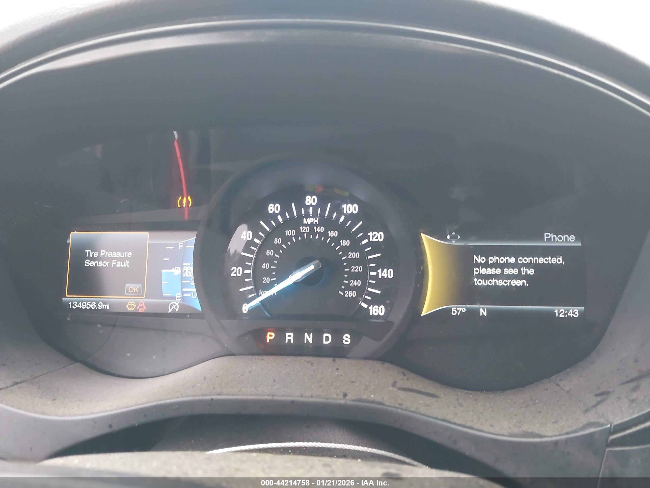 FORD FUSION image 7