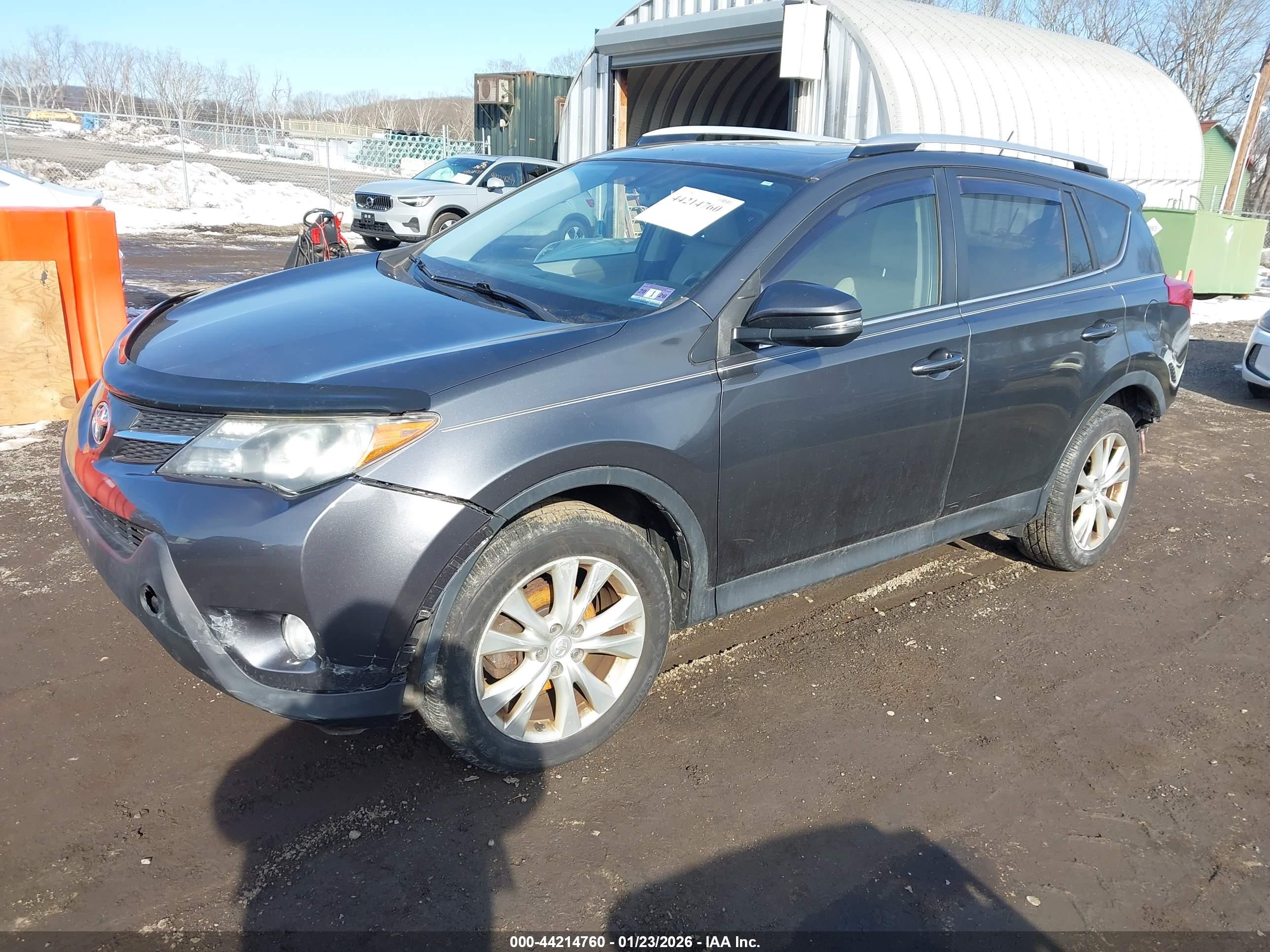 TOYOTA RAV4 image 2