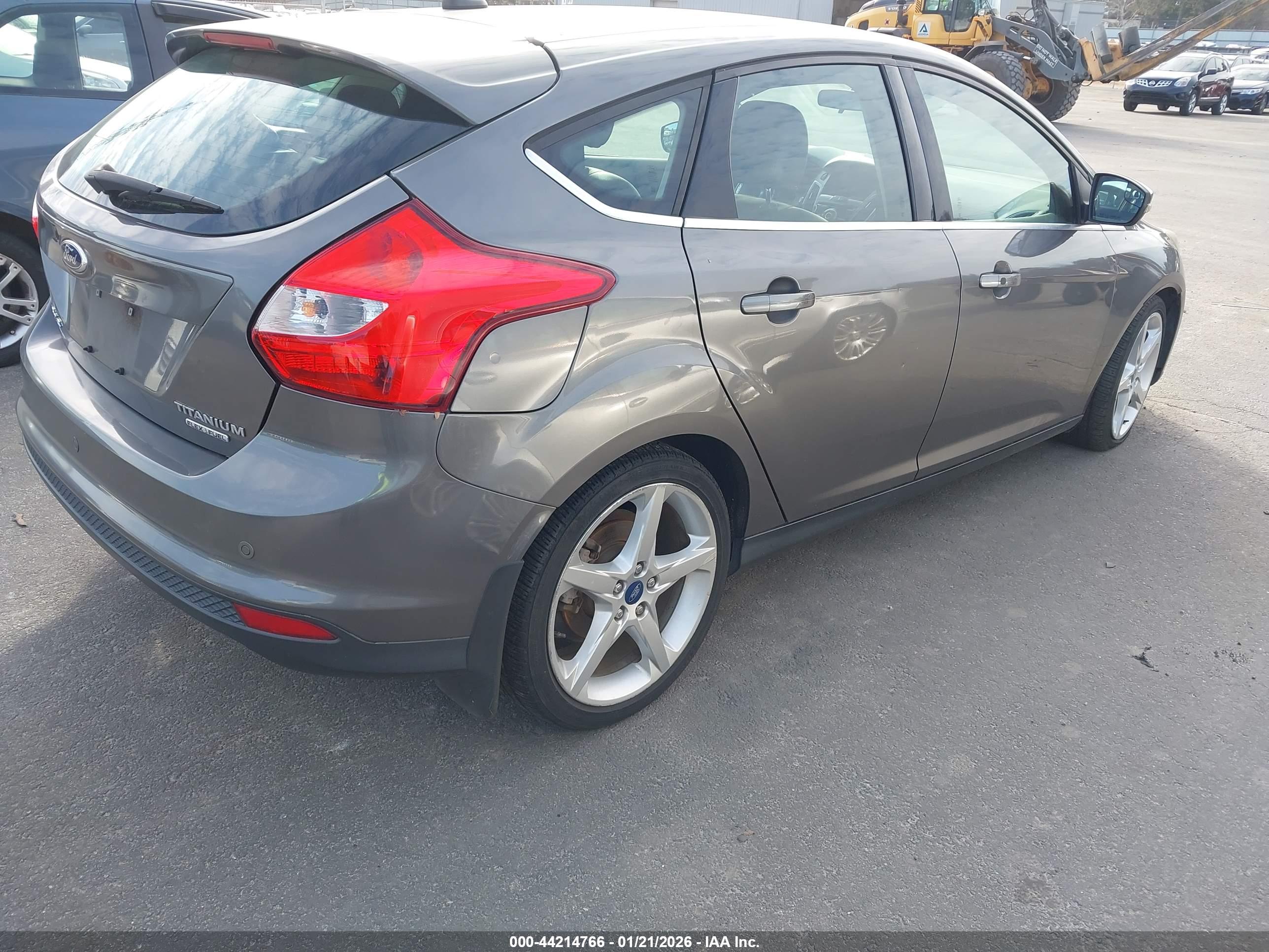 FORD FOCUS image 4