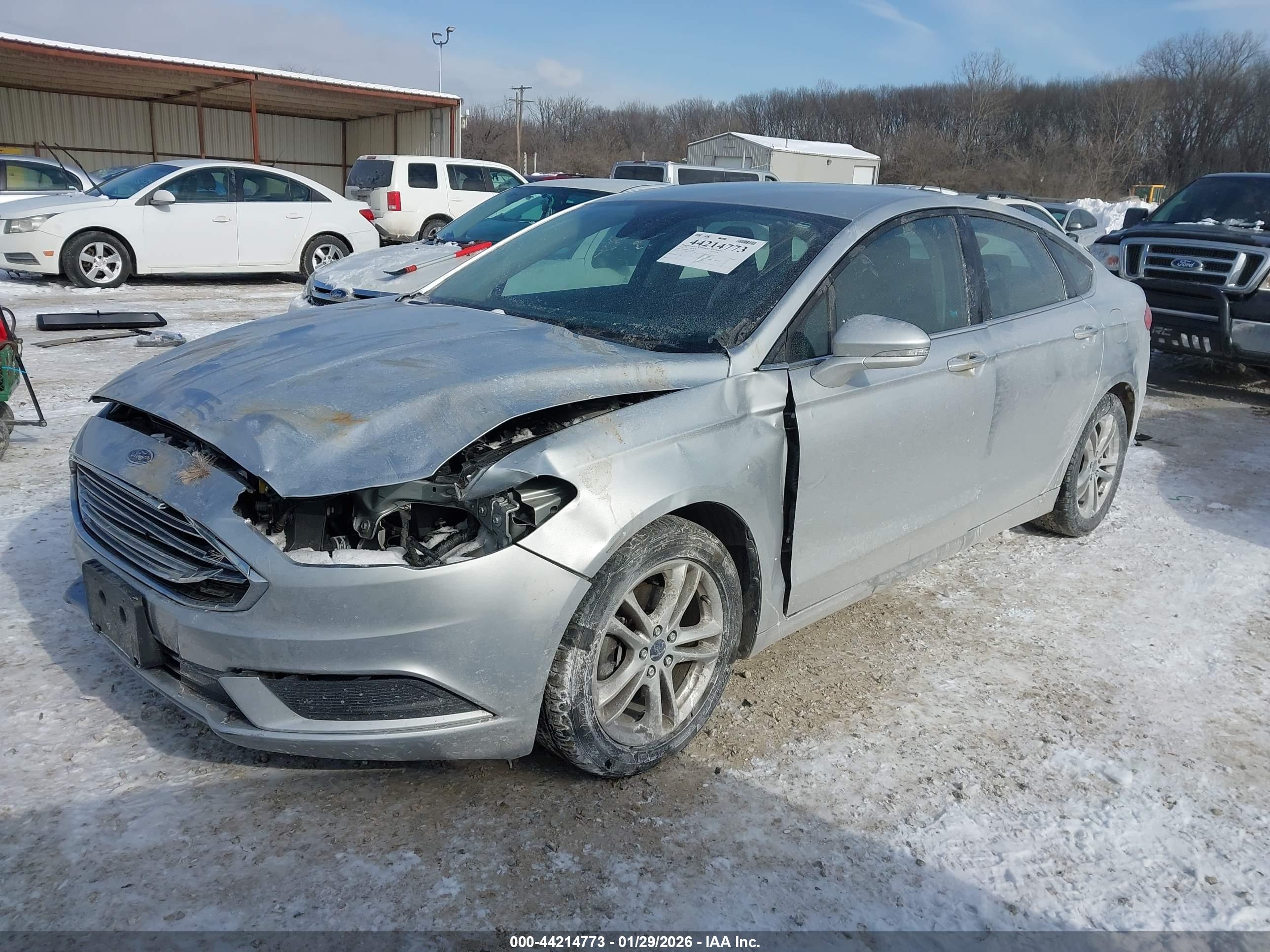 FORD FUSION image 2