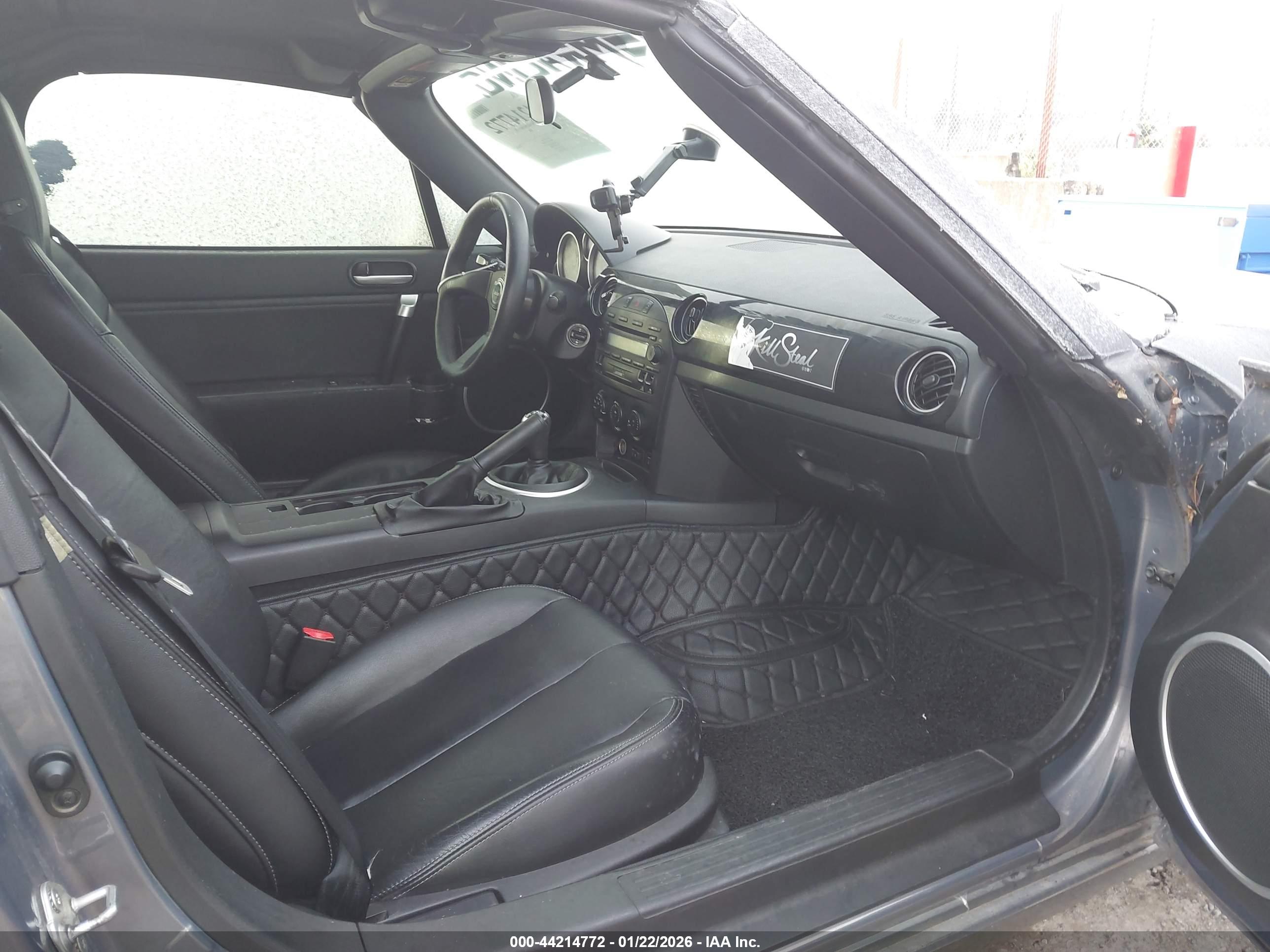 MAZDA MX-5 image 5