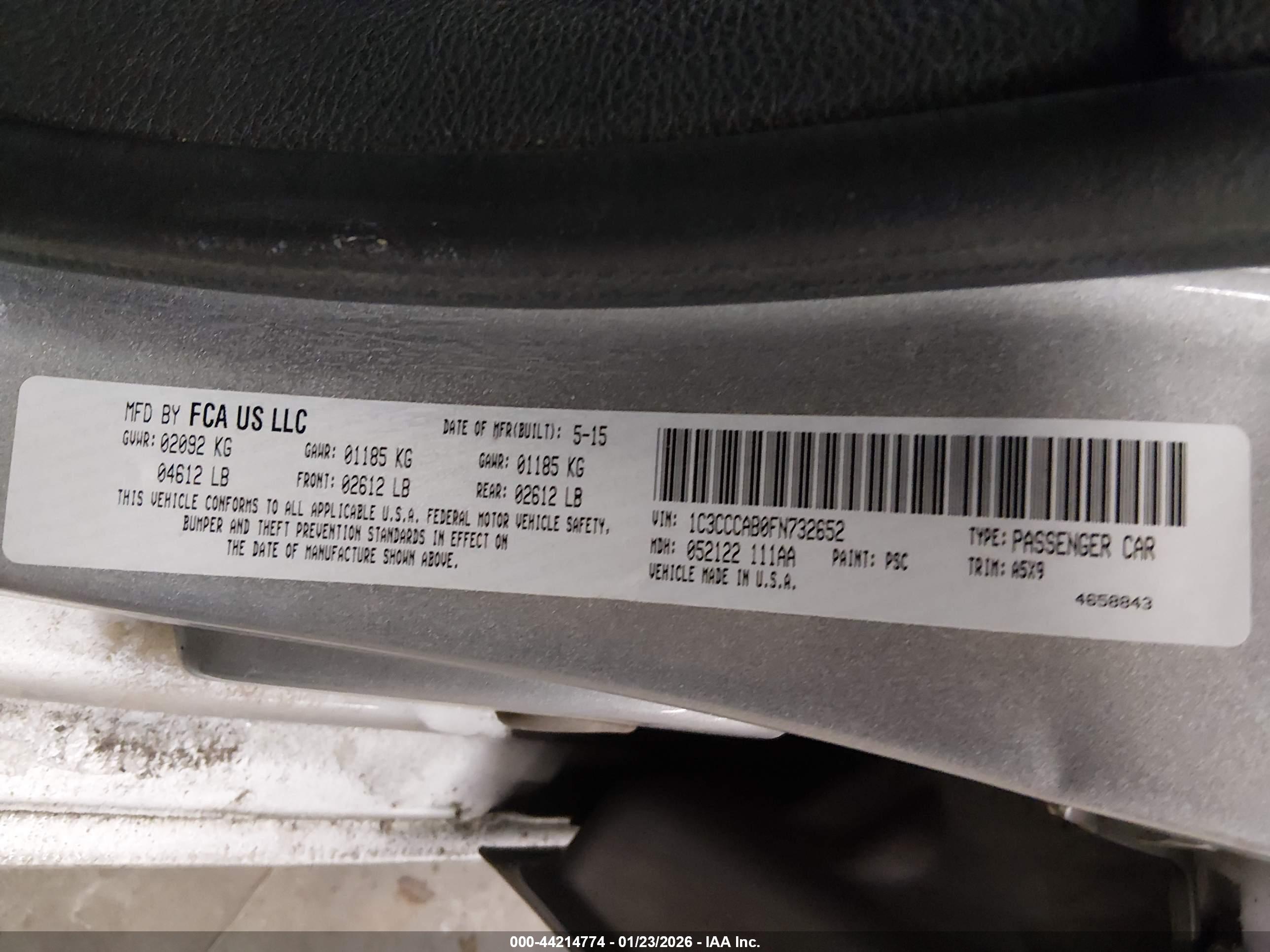 CHRYSLER 200 image 9