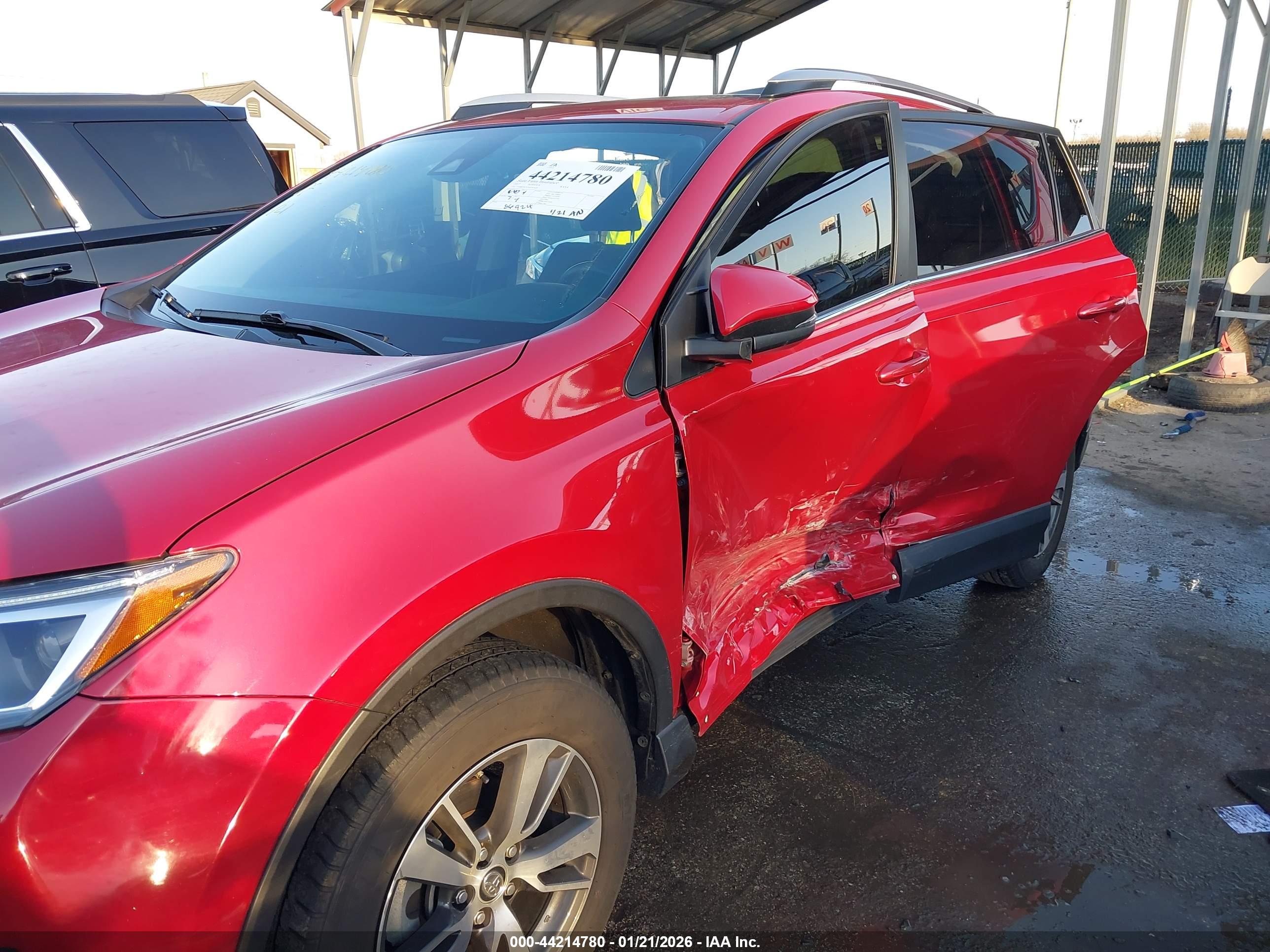 TOYOTA RAV4 image 6