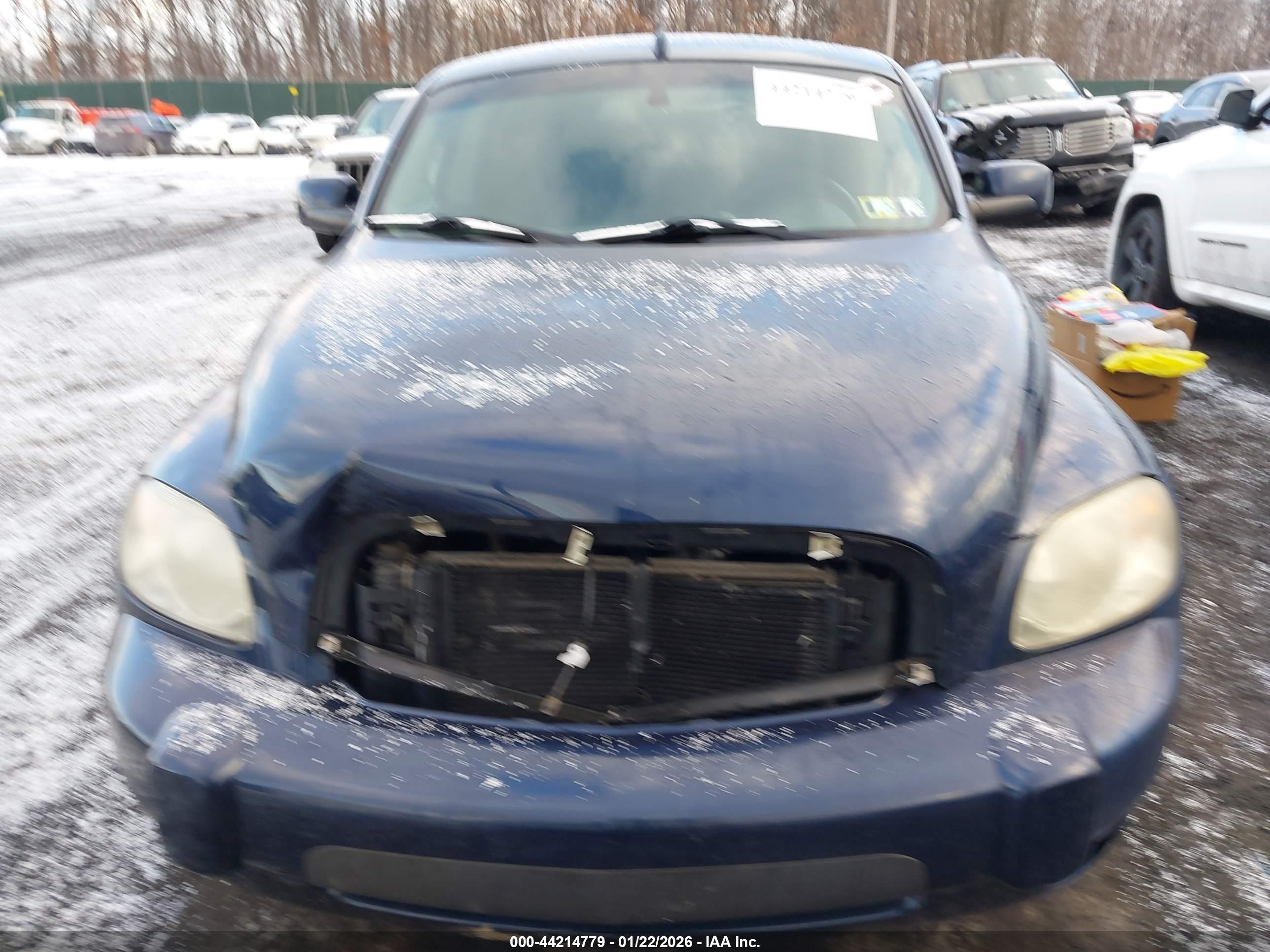 CHEVROLET HHR image 6