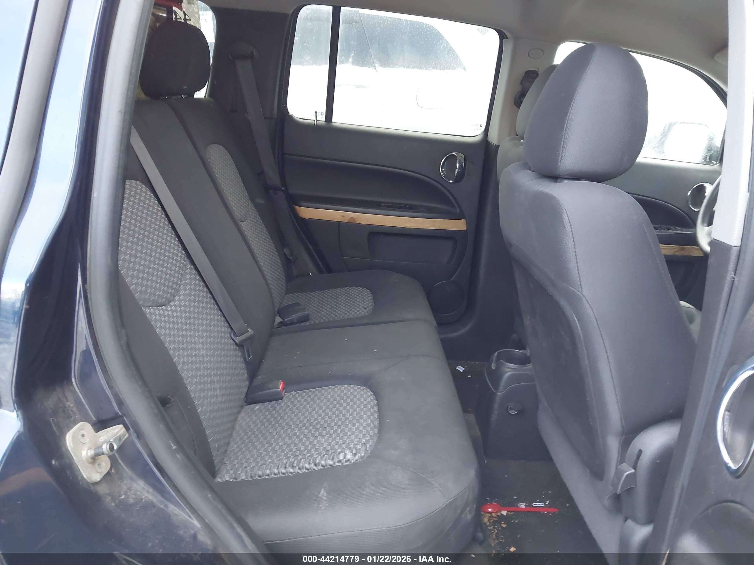 CHEVROLET HHR image 8
