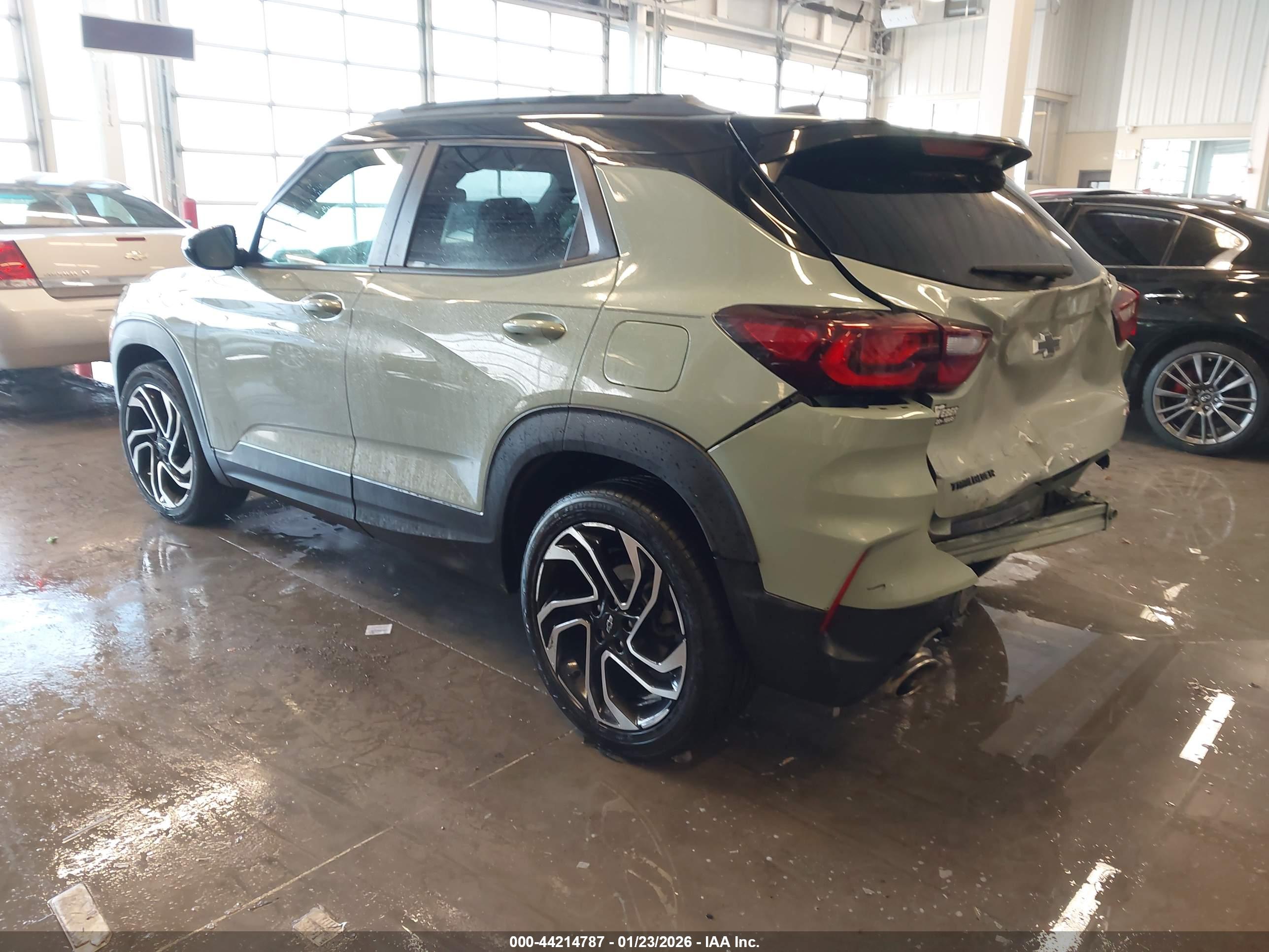 CHEVROLET TRAILBLAZER image 3