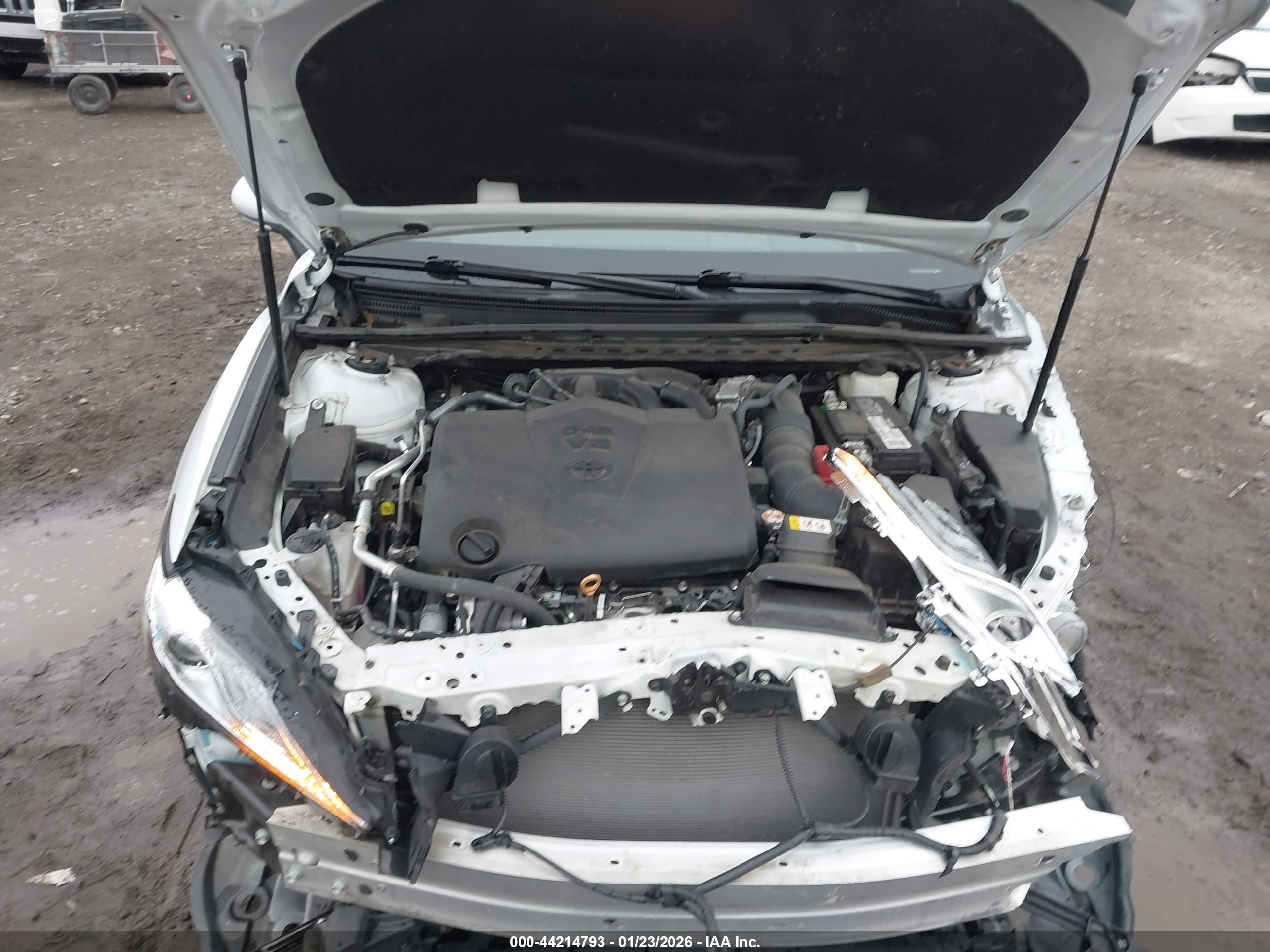 TOYOTA CAMRY image 10