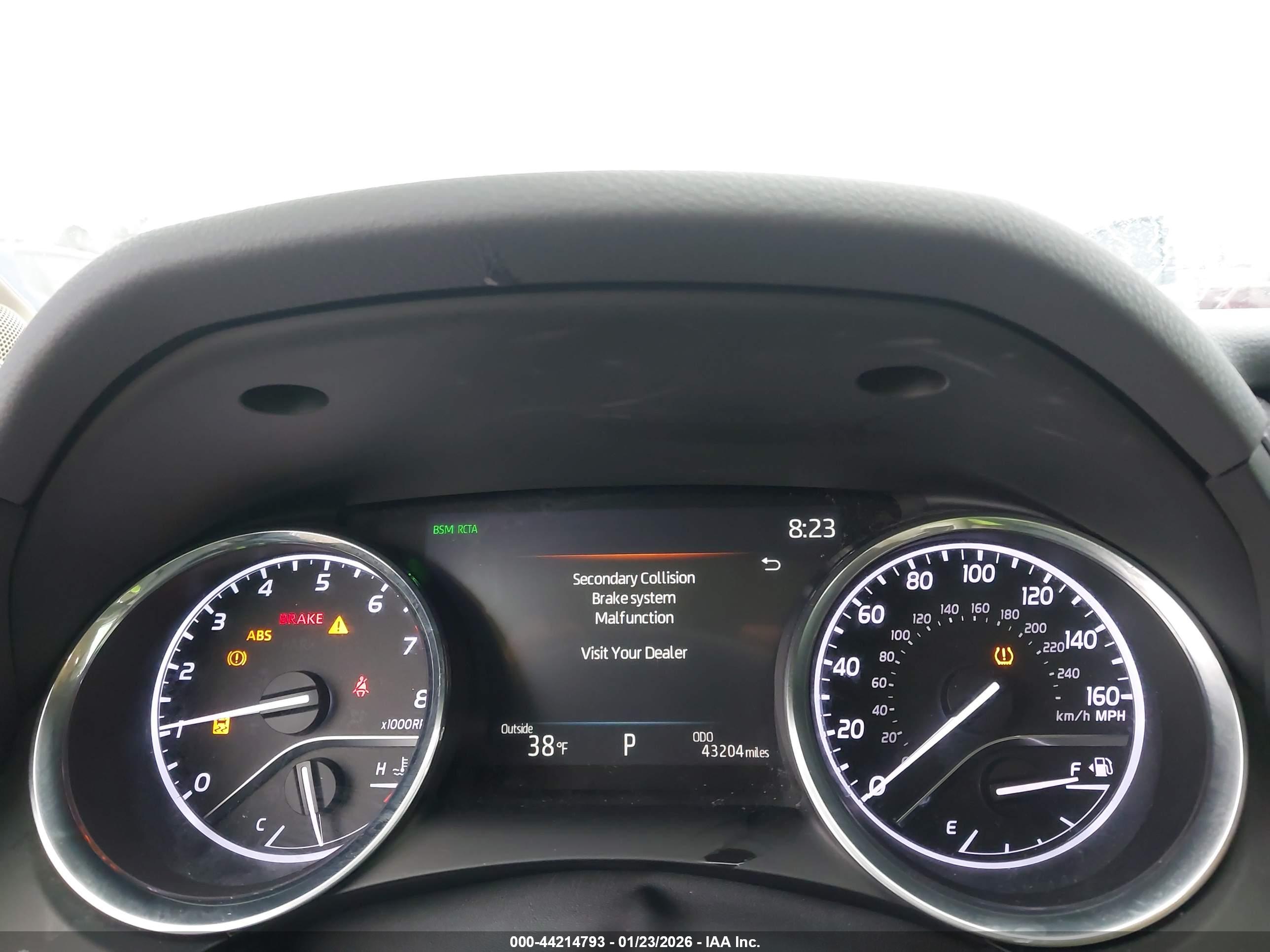 TOYOTA CAMRY image 7