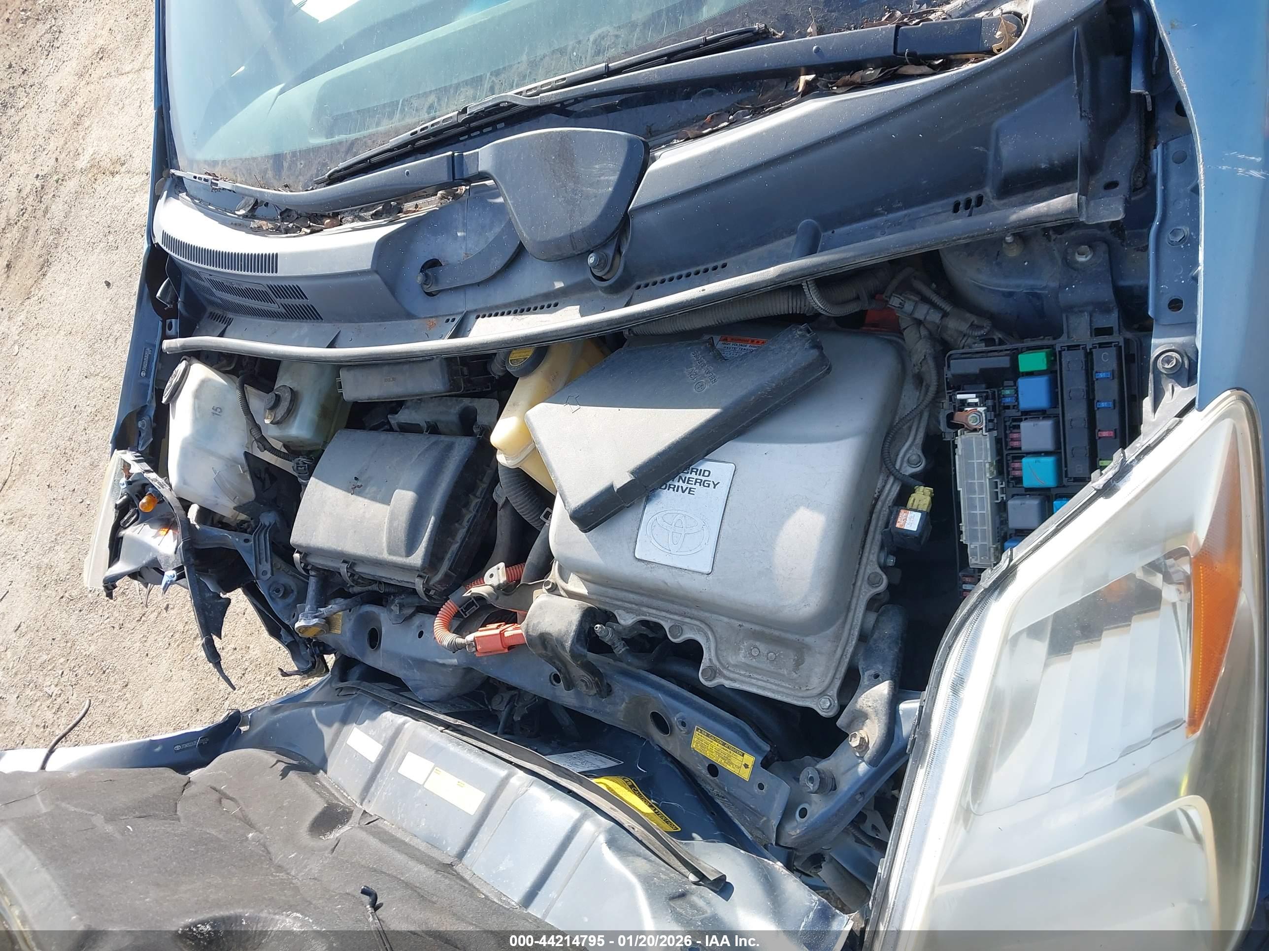 TOYOTA PRIUS image 10