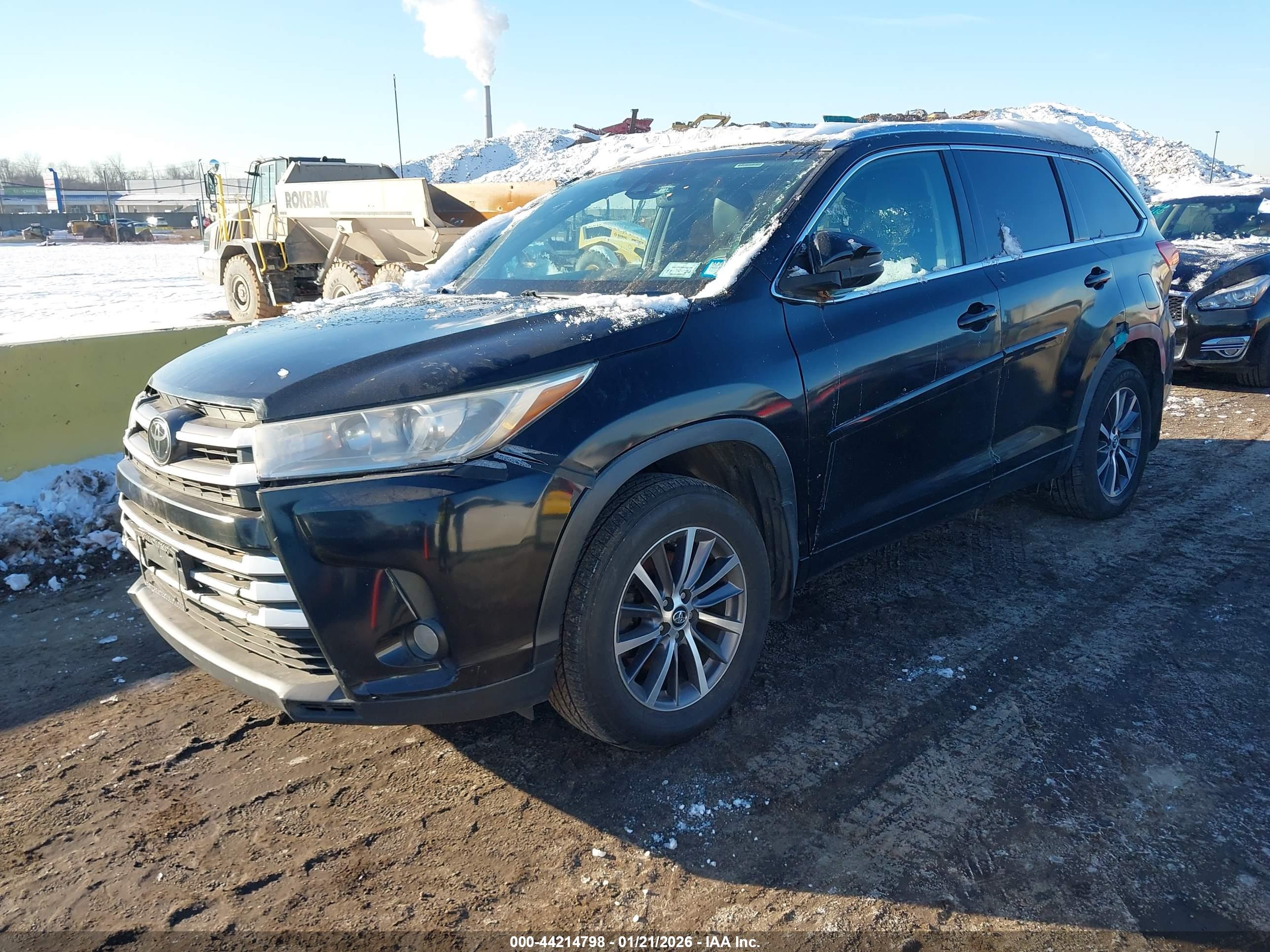 TOYOTA HIGHLANDER image 2