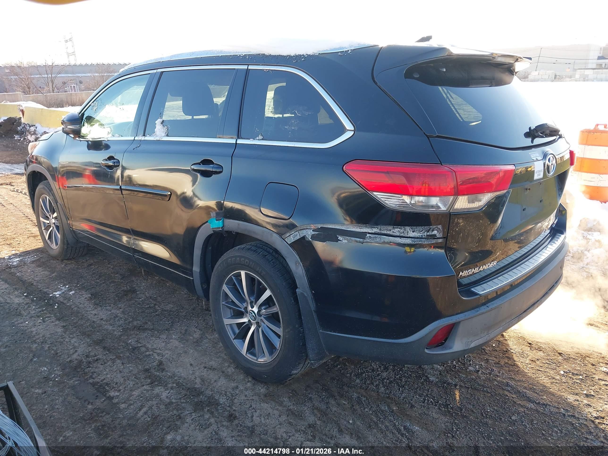 TOYOTA HIGHLANDER image 3