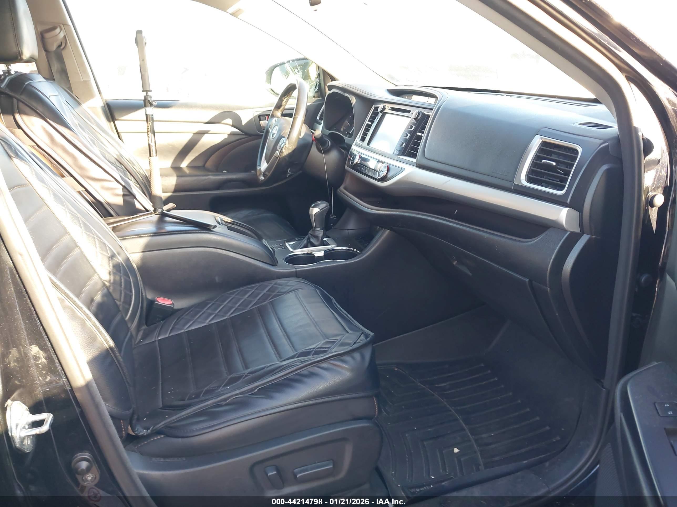 TOYOTA HIGHLANDER image 5