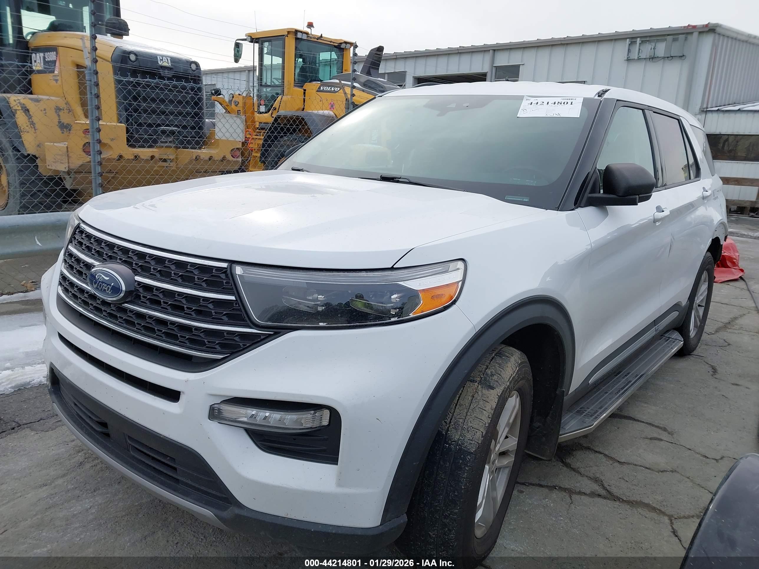 FORD EXPLORER image 2