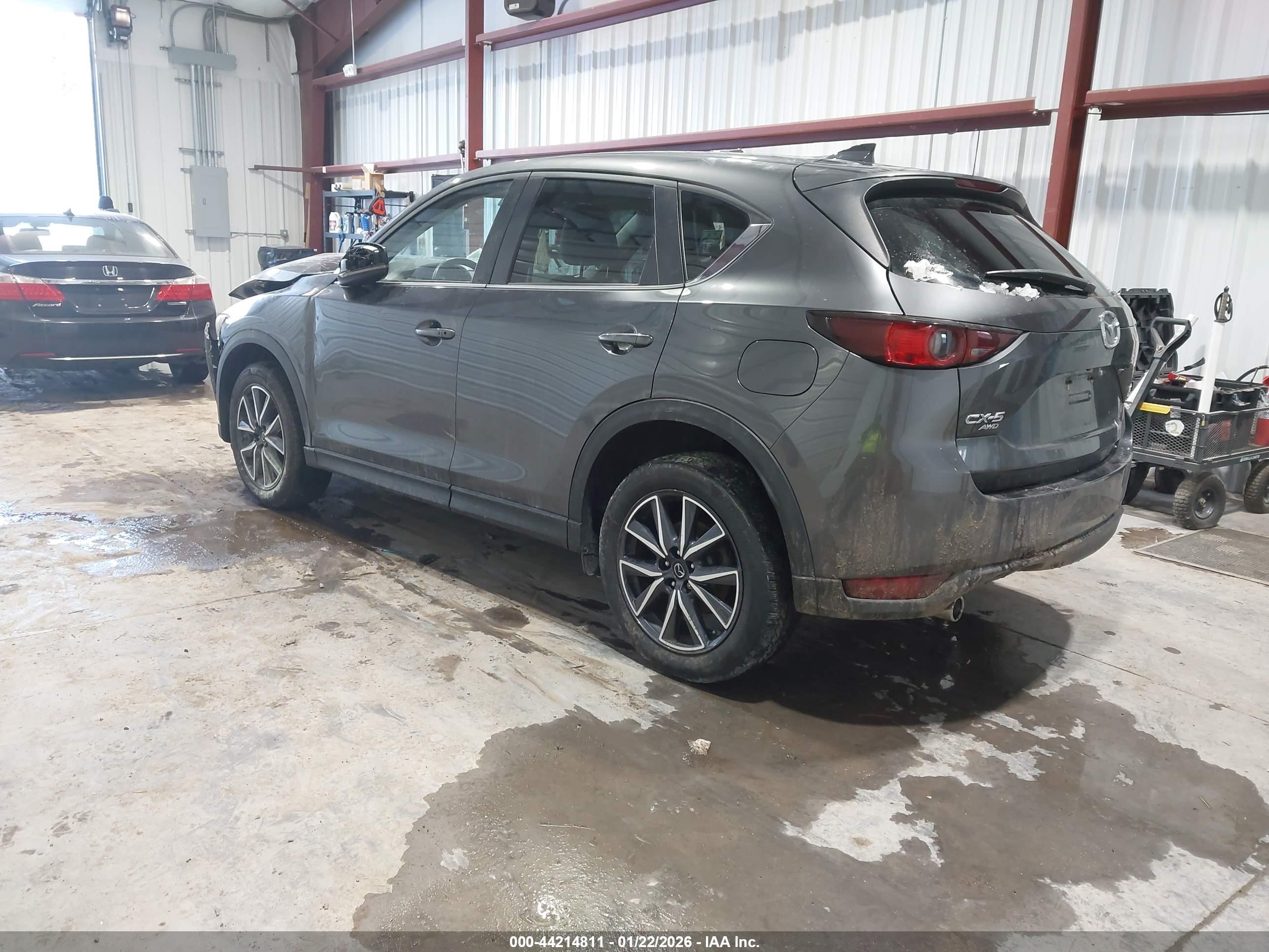 MAZDA CX-5 image 3