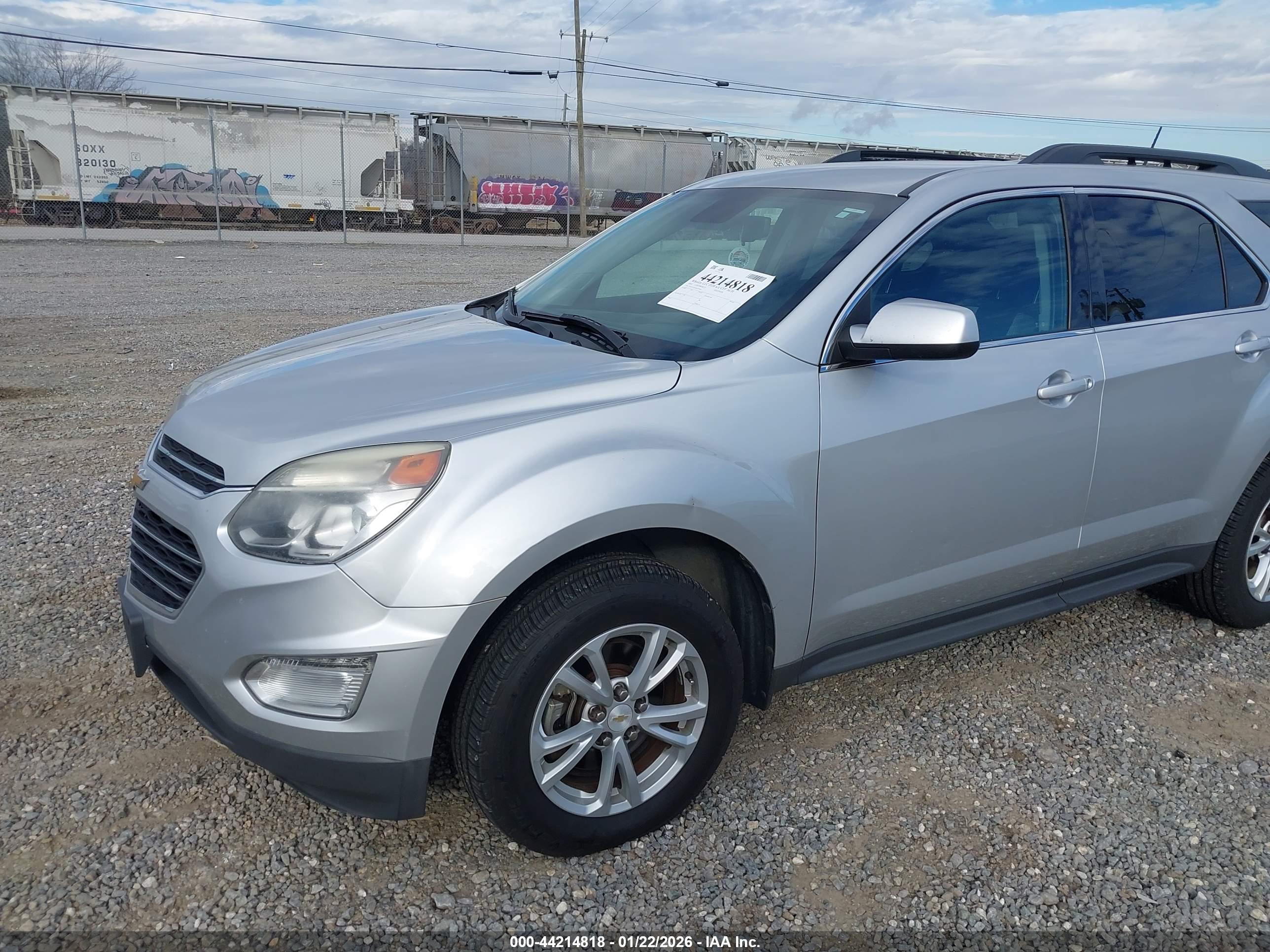 CHEVROLET EQUINOX image 6