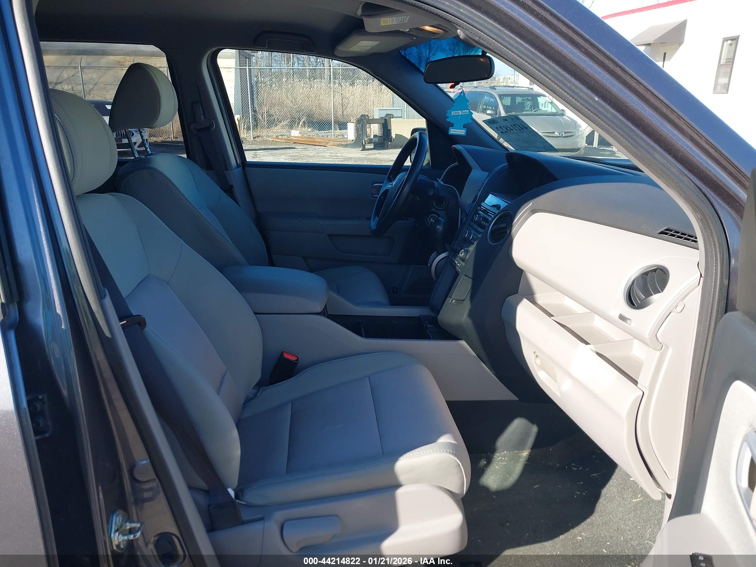HONDA PILOT image 5