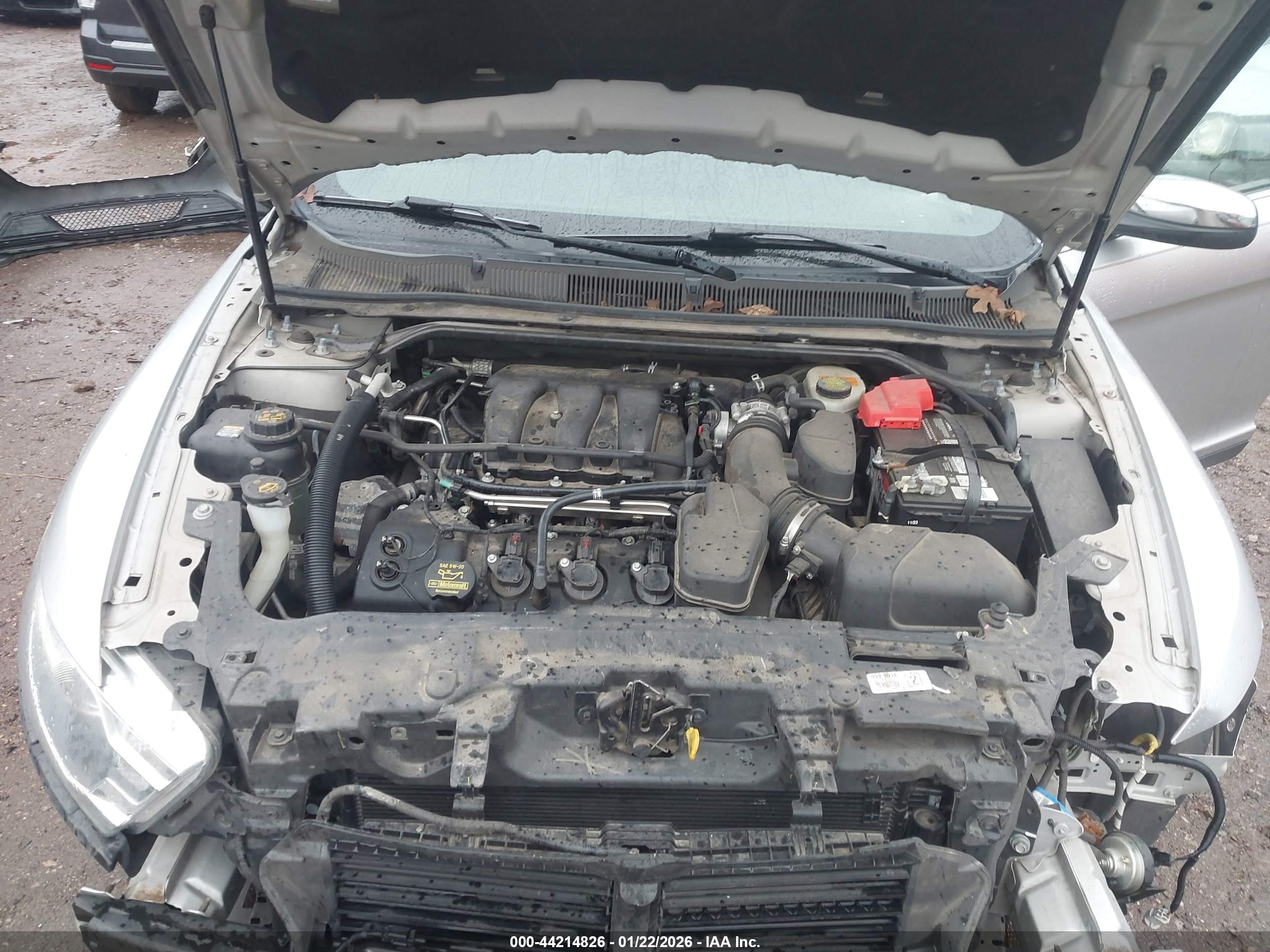 FORD TAURUS image 10