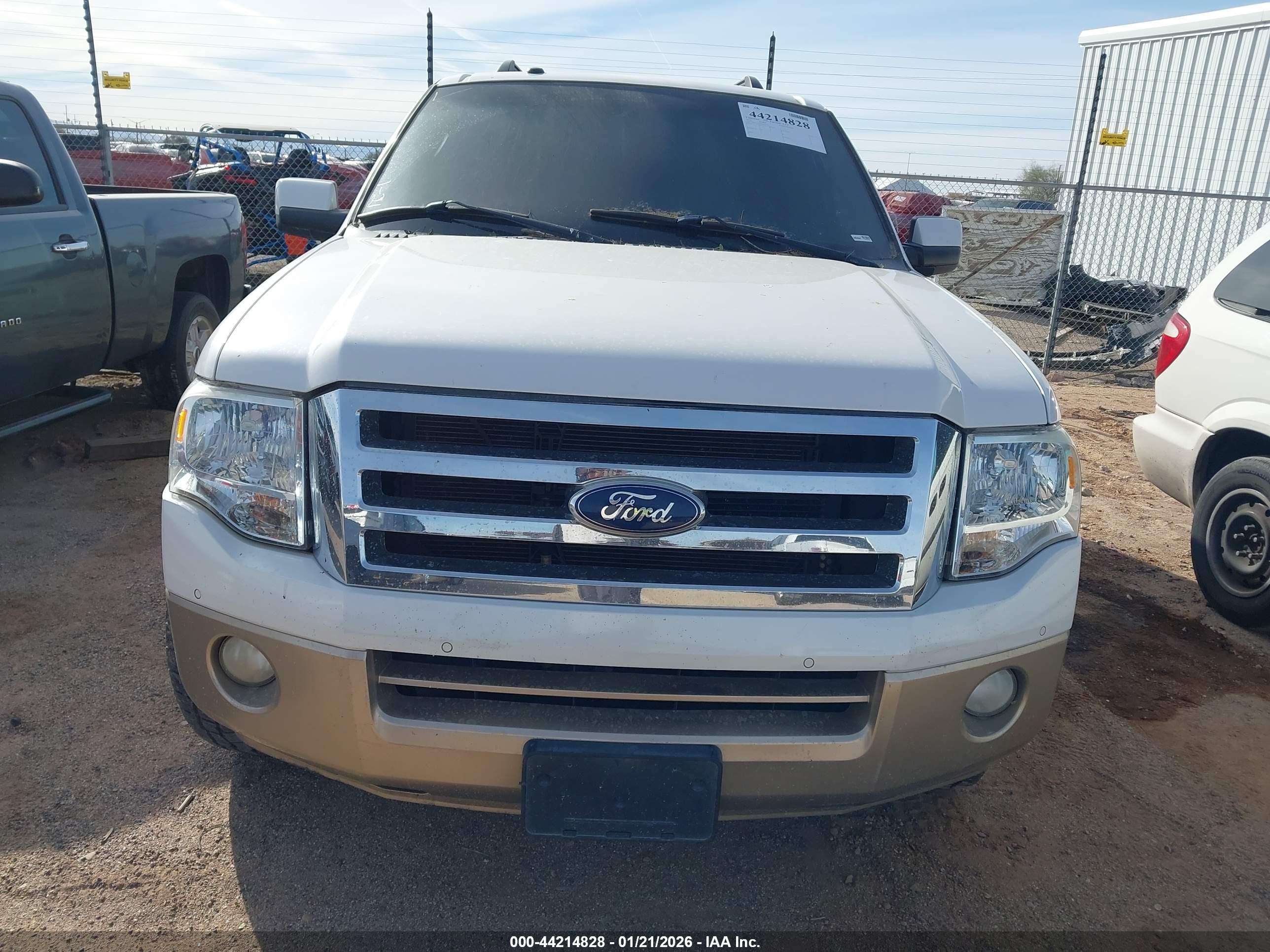 FORD EXPEDITION image 6