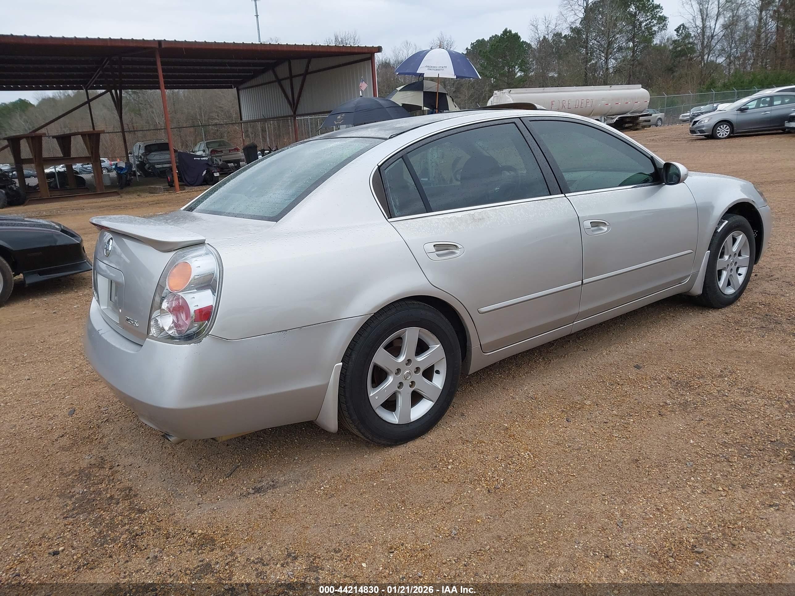 NISSAN ALTIMA image 4