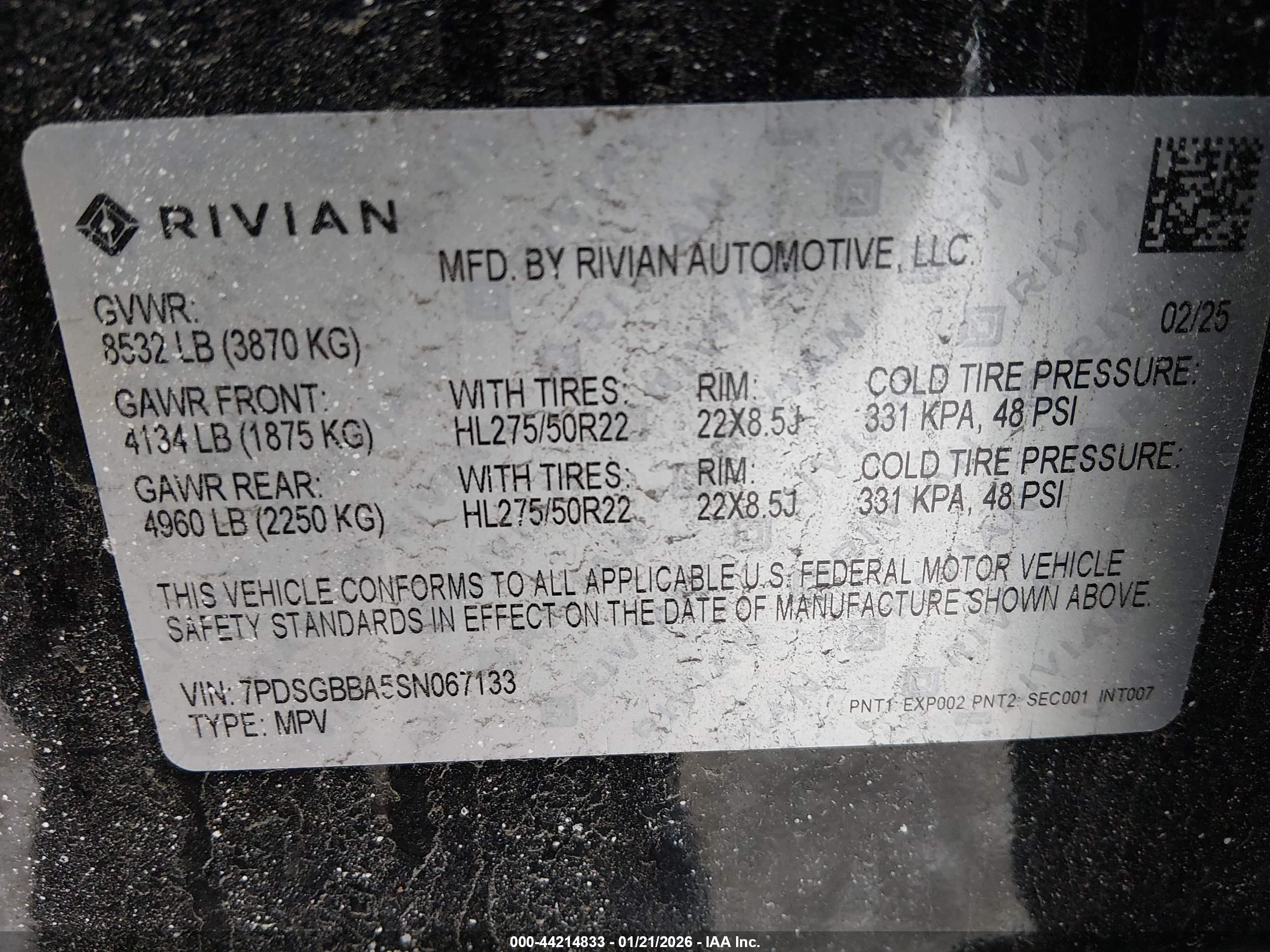 RIVIAN R1S image 9