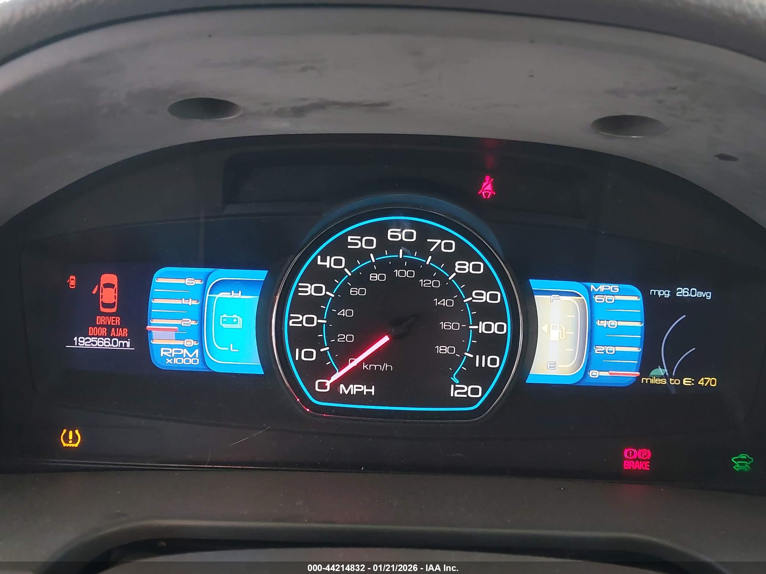 FORD FUSION image 7