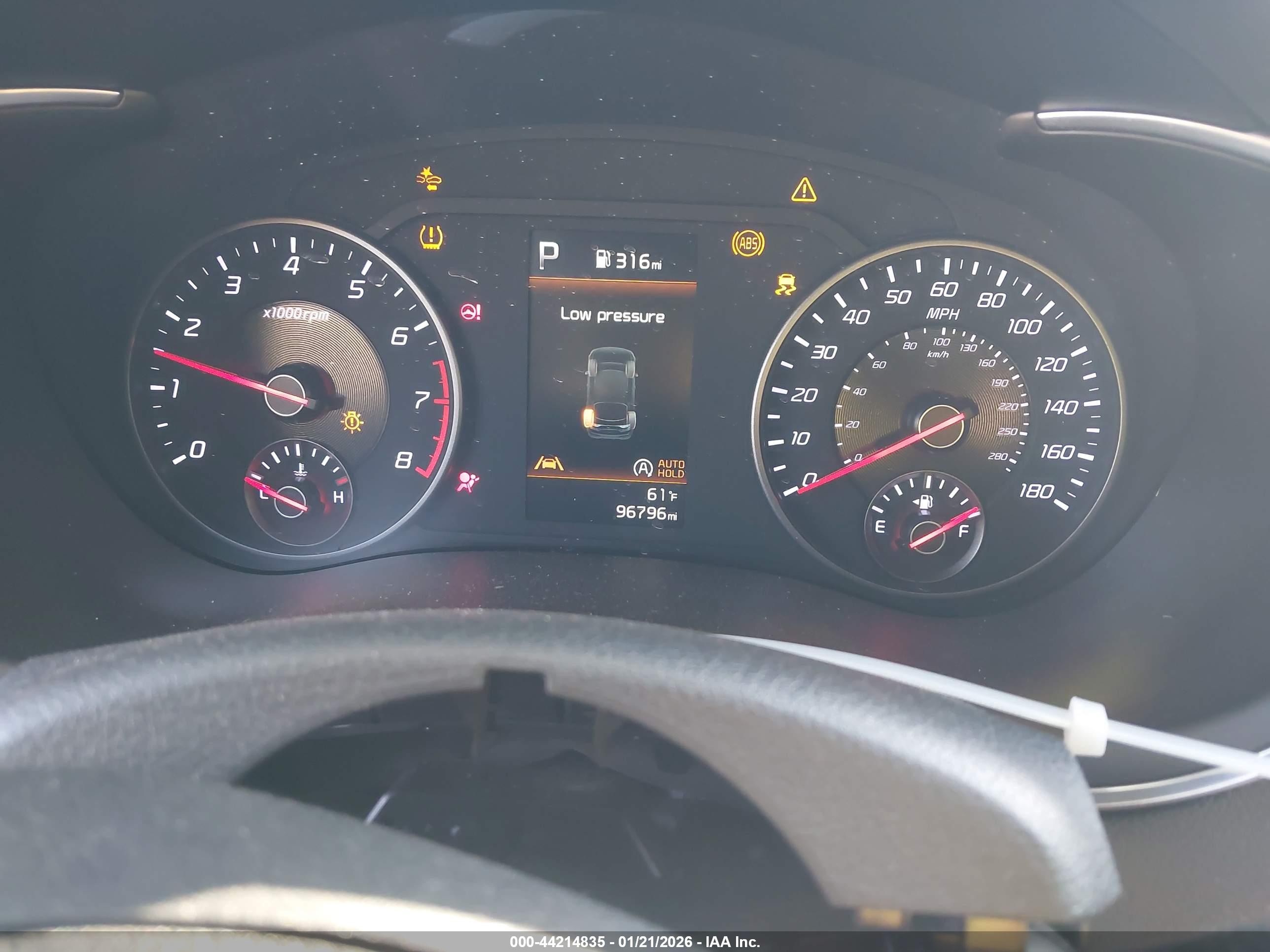 KIA STINGER image 7