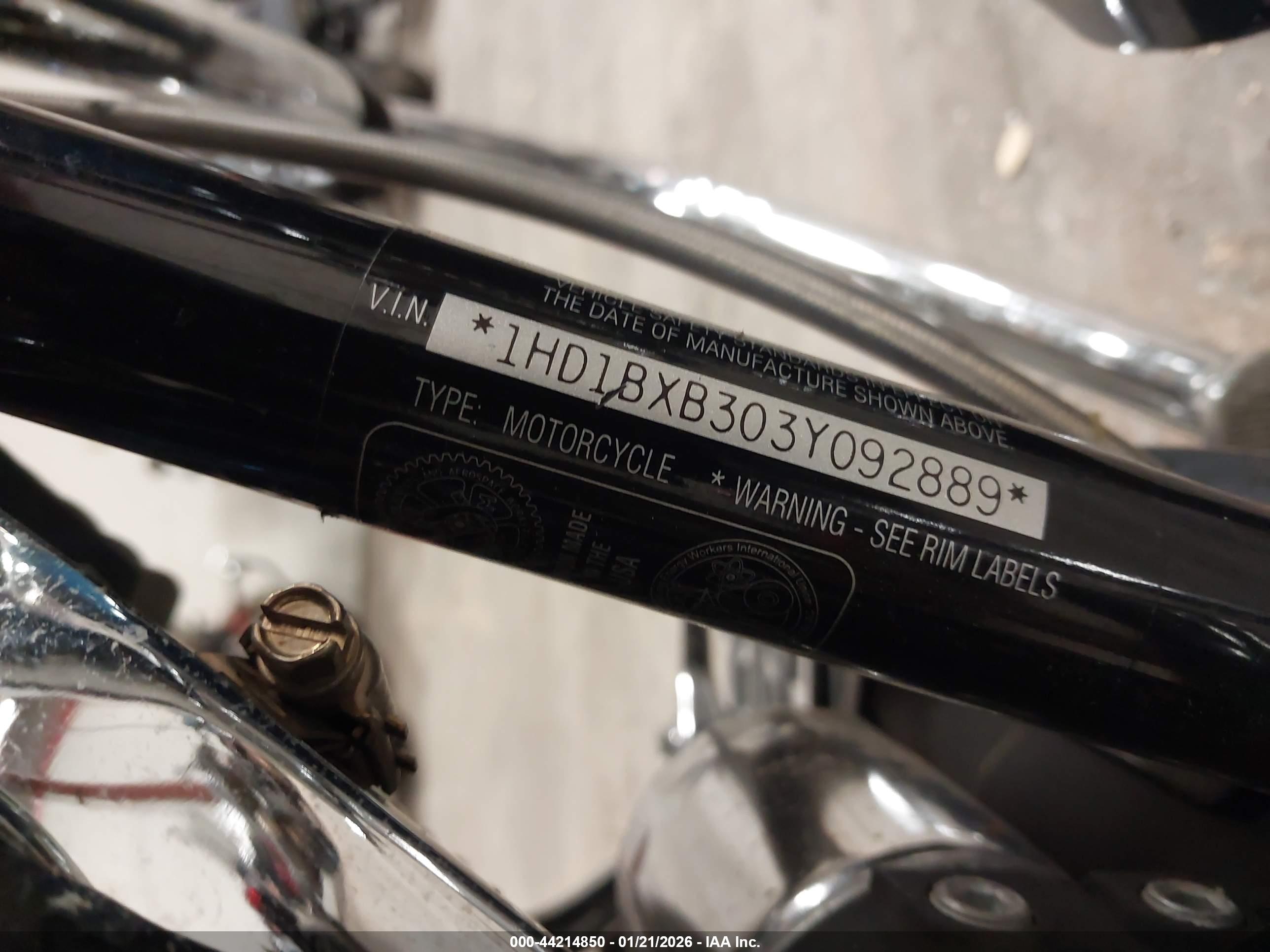 HARLEY-DAVIDSON FLSTFI image 10