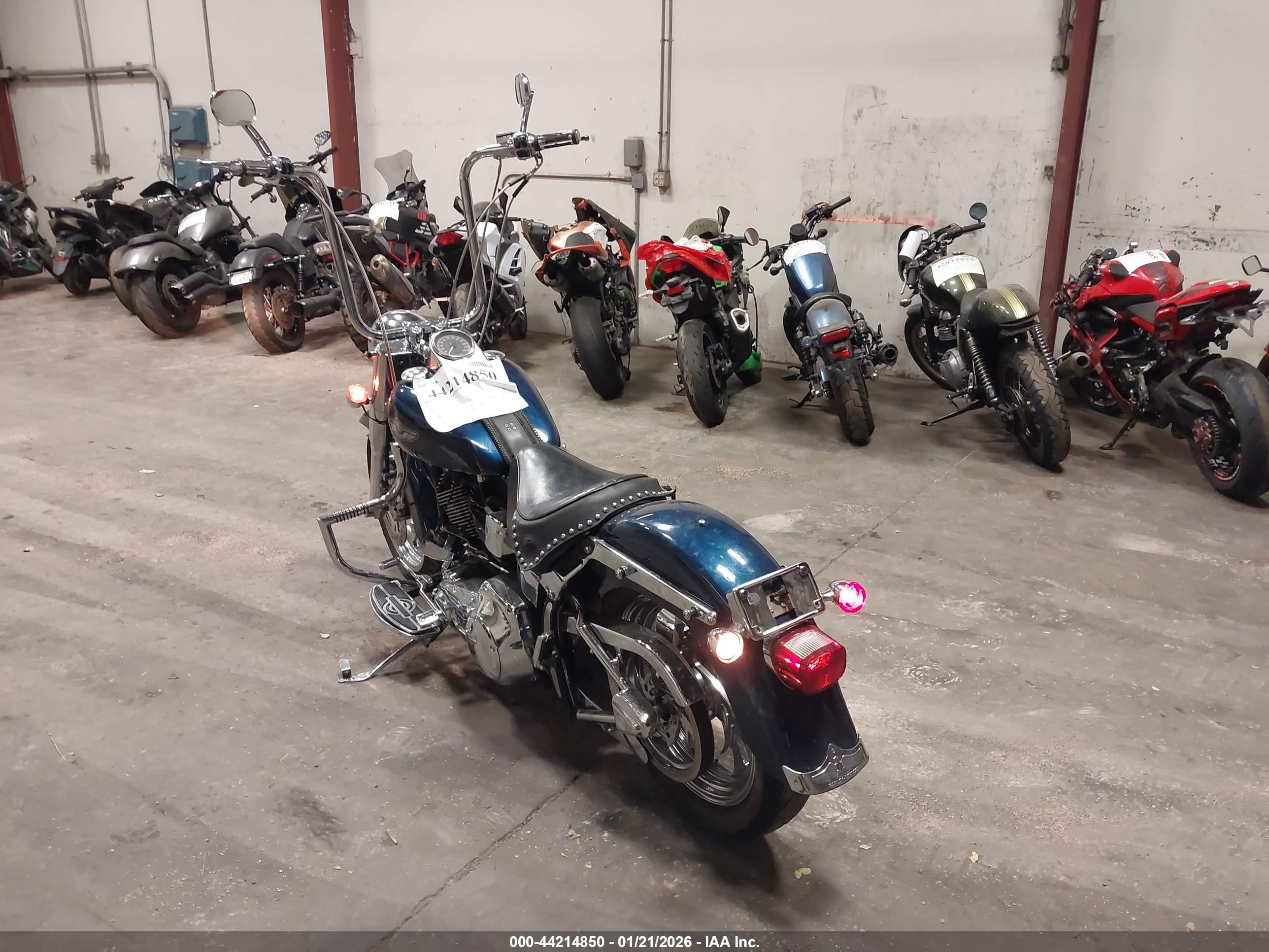 HARLEY-DAVIDSON FLSTFI image 3
