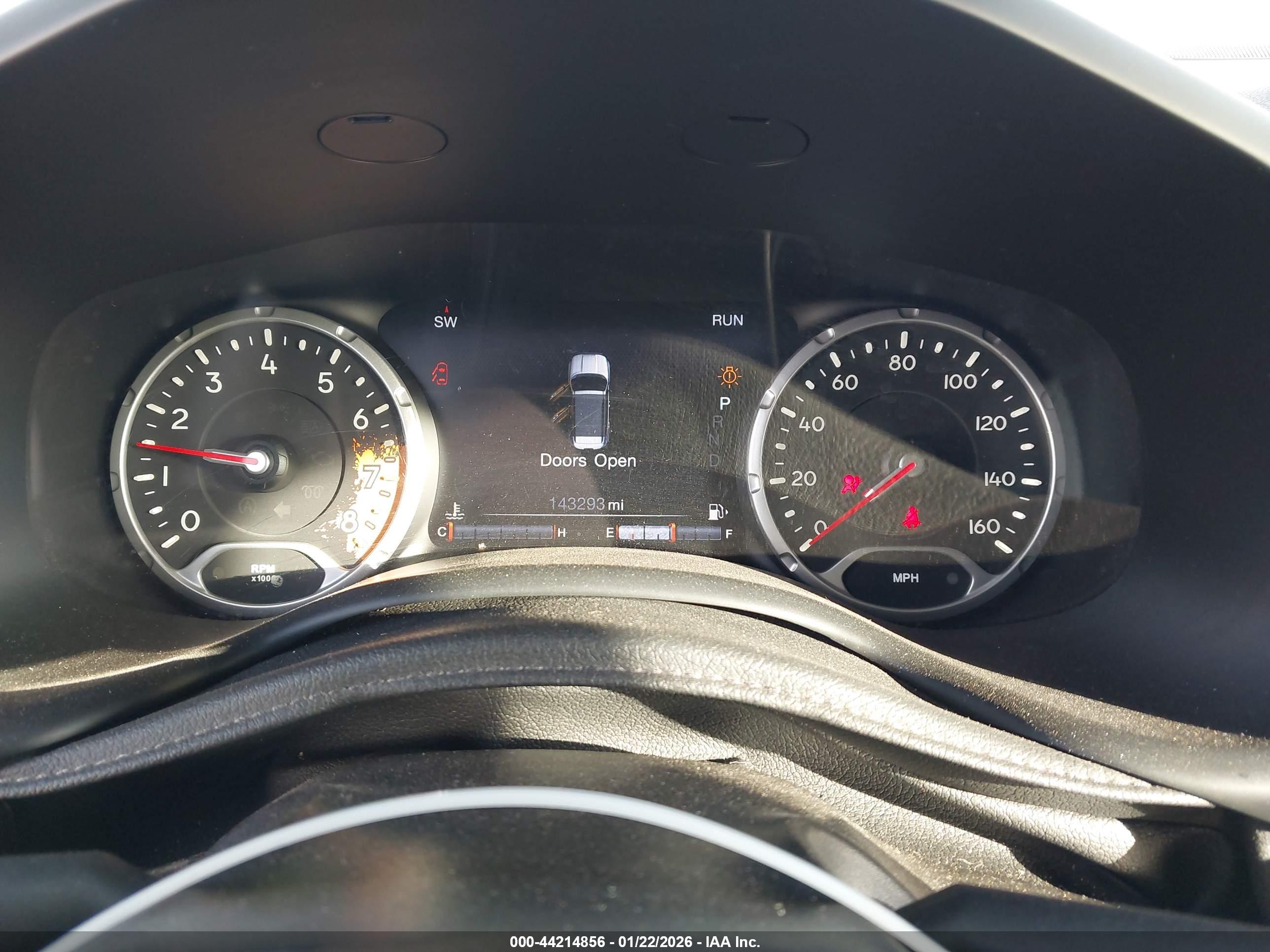 JEEP RENEGADE image 7