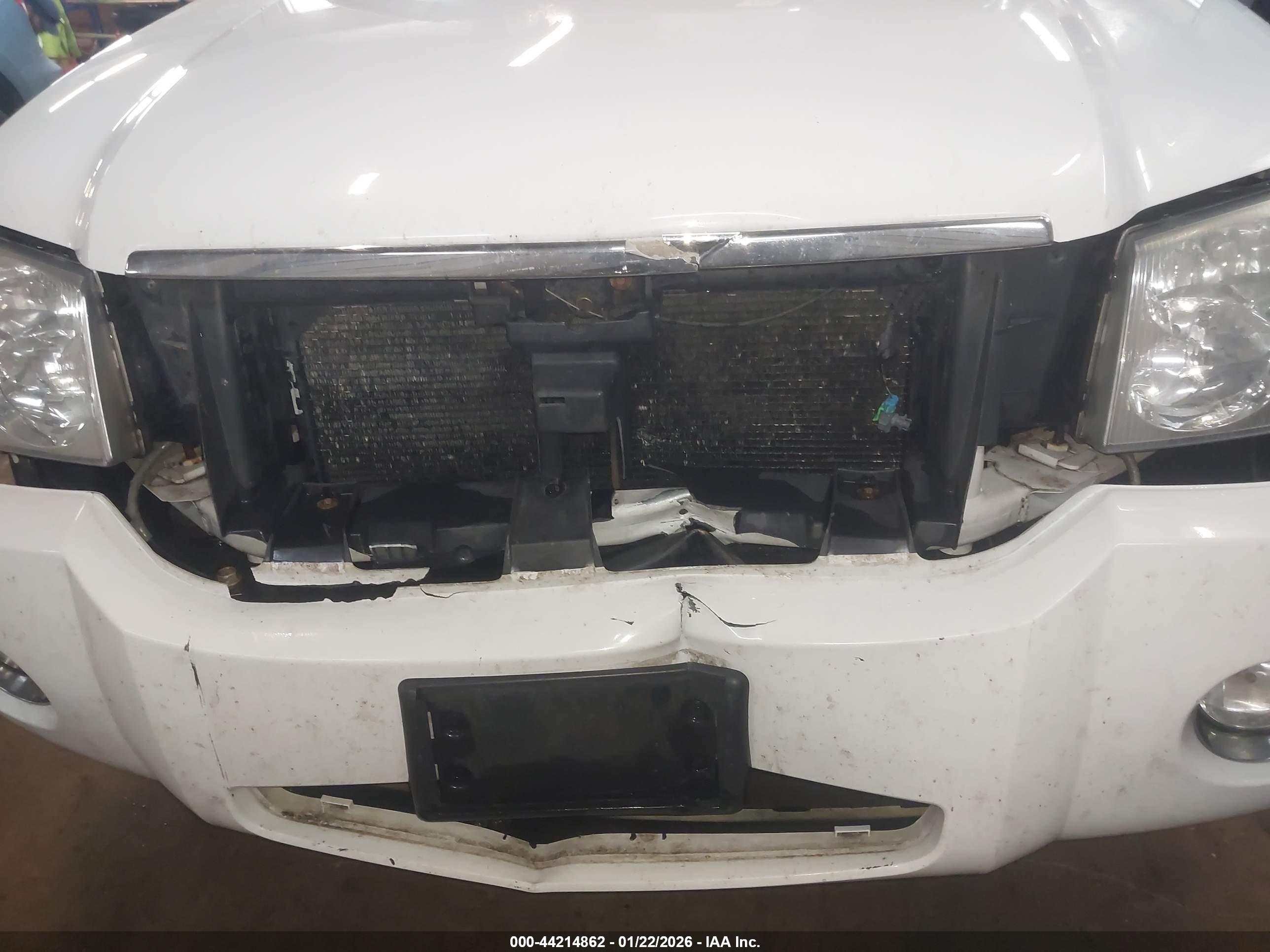 GMC ENVOY image 6