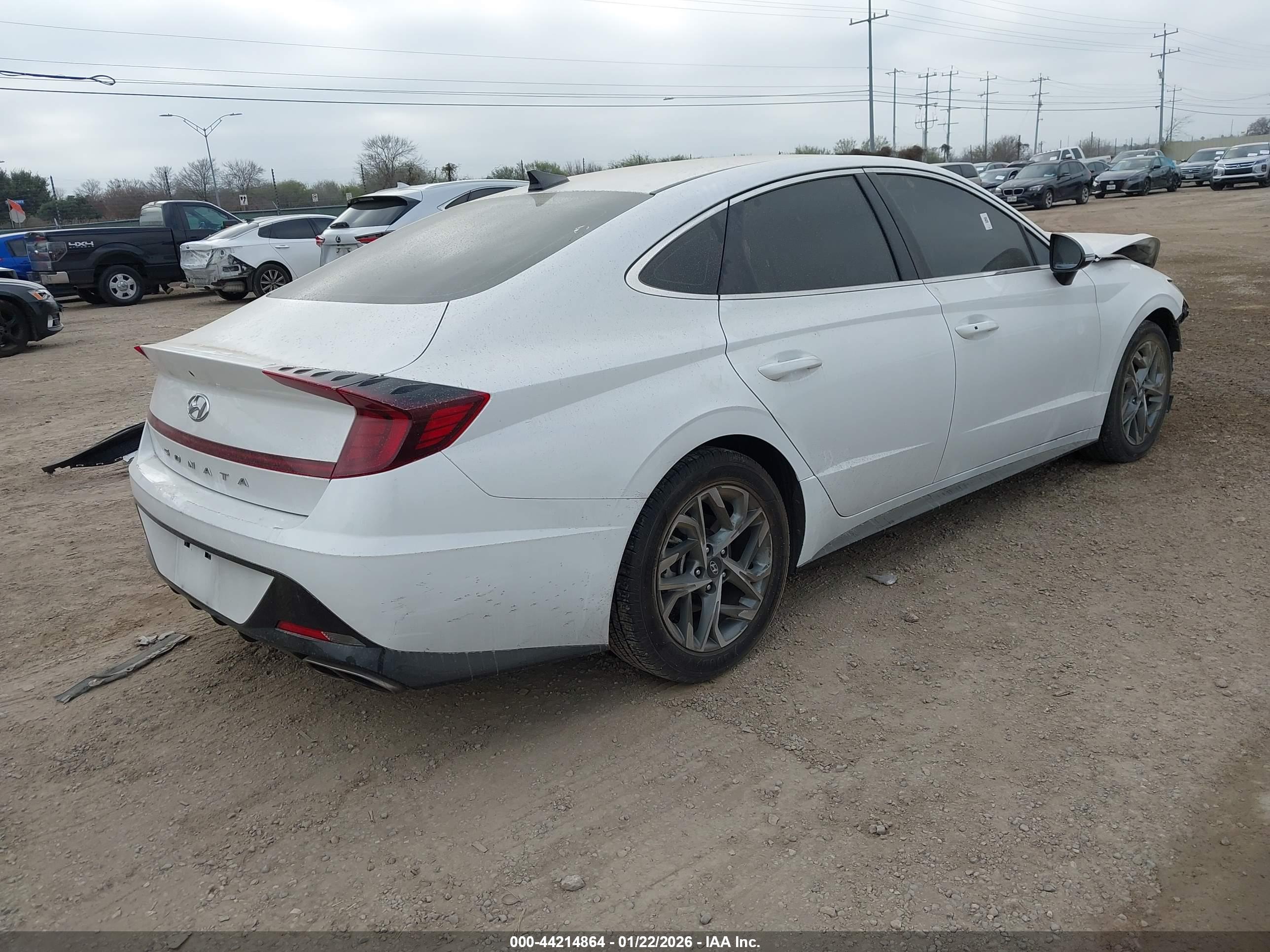 HYUNDAI SONATA image 4