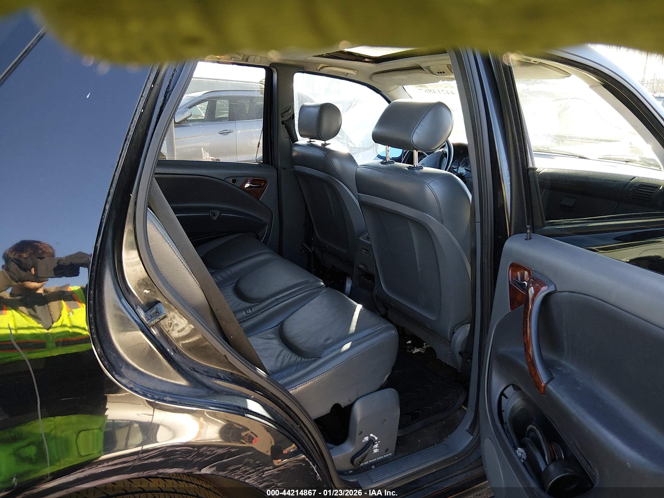MERCEDES-BENZ ML image 8