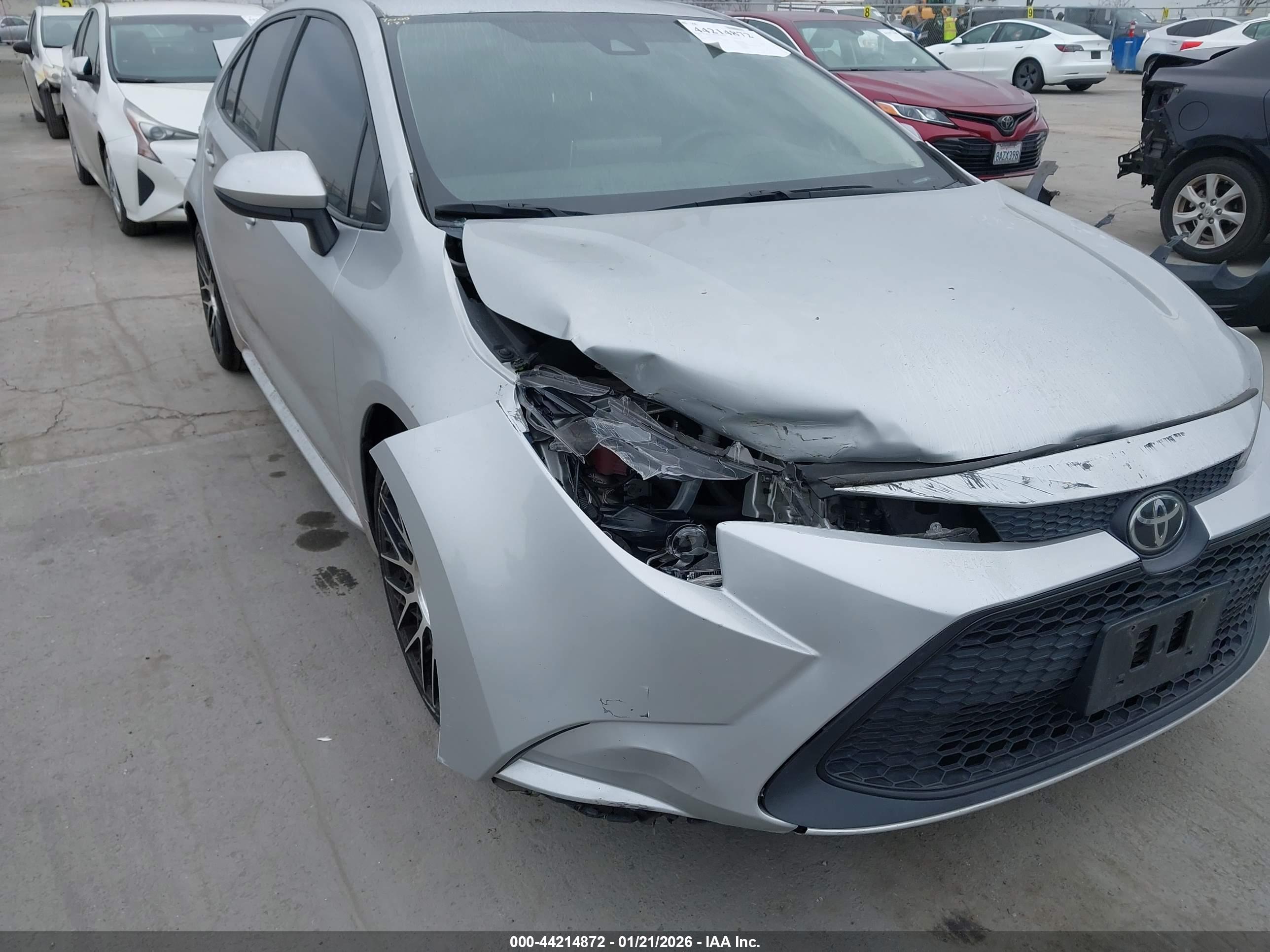 TOYOTA COROLLA image 6