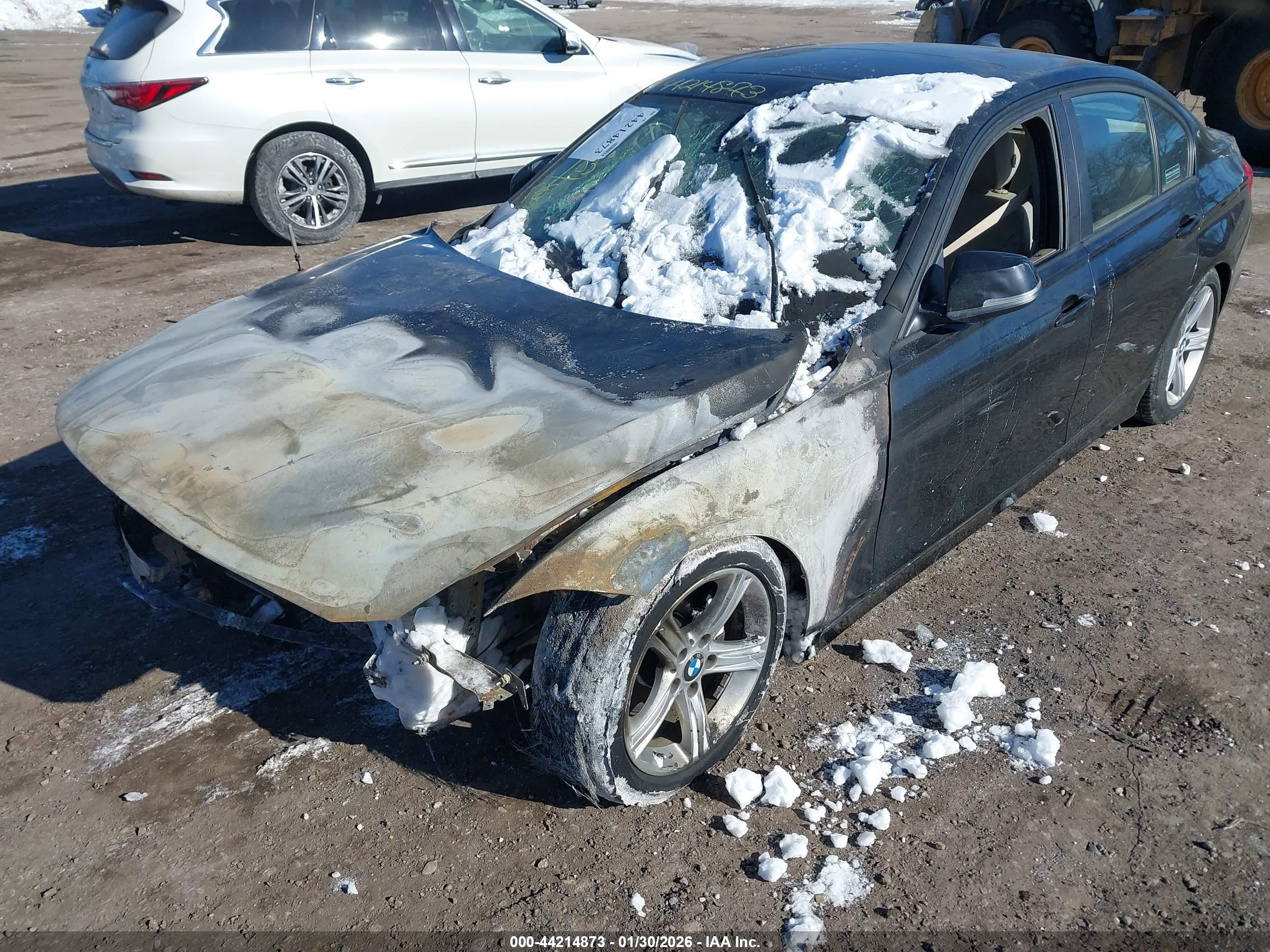 BMW 328I image 2