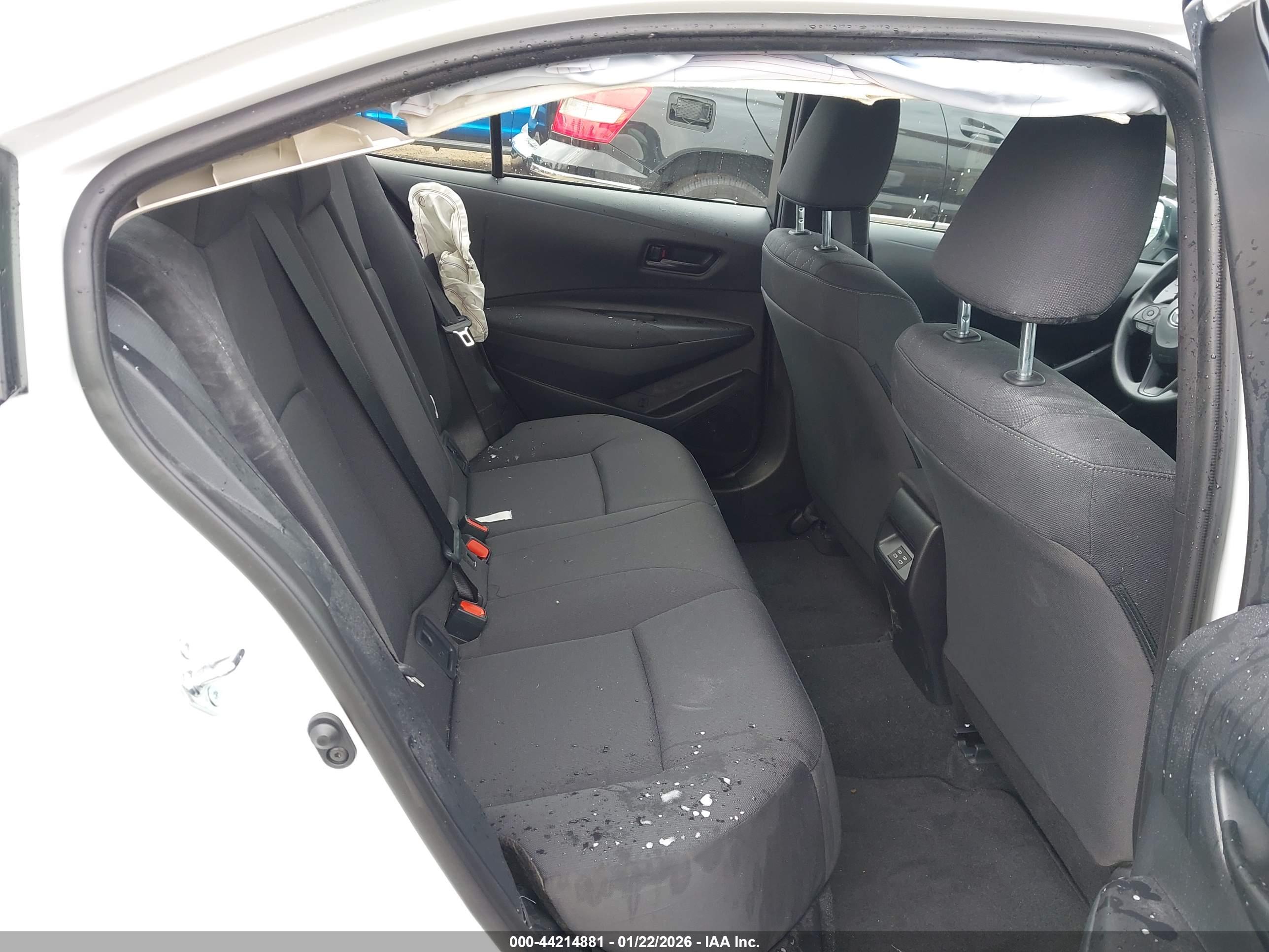 TOYOTA COROLLA image 8