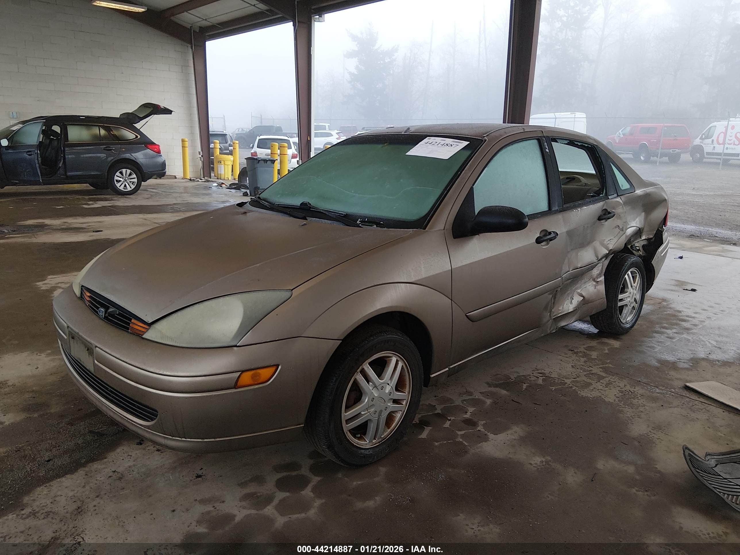 FORD FOCUS image 2