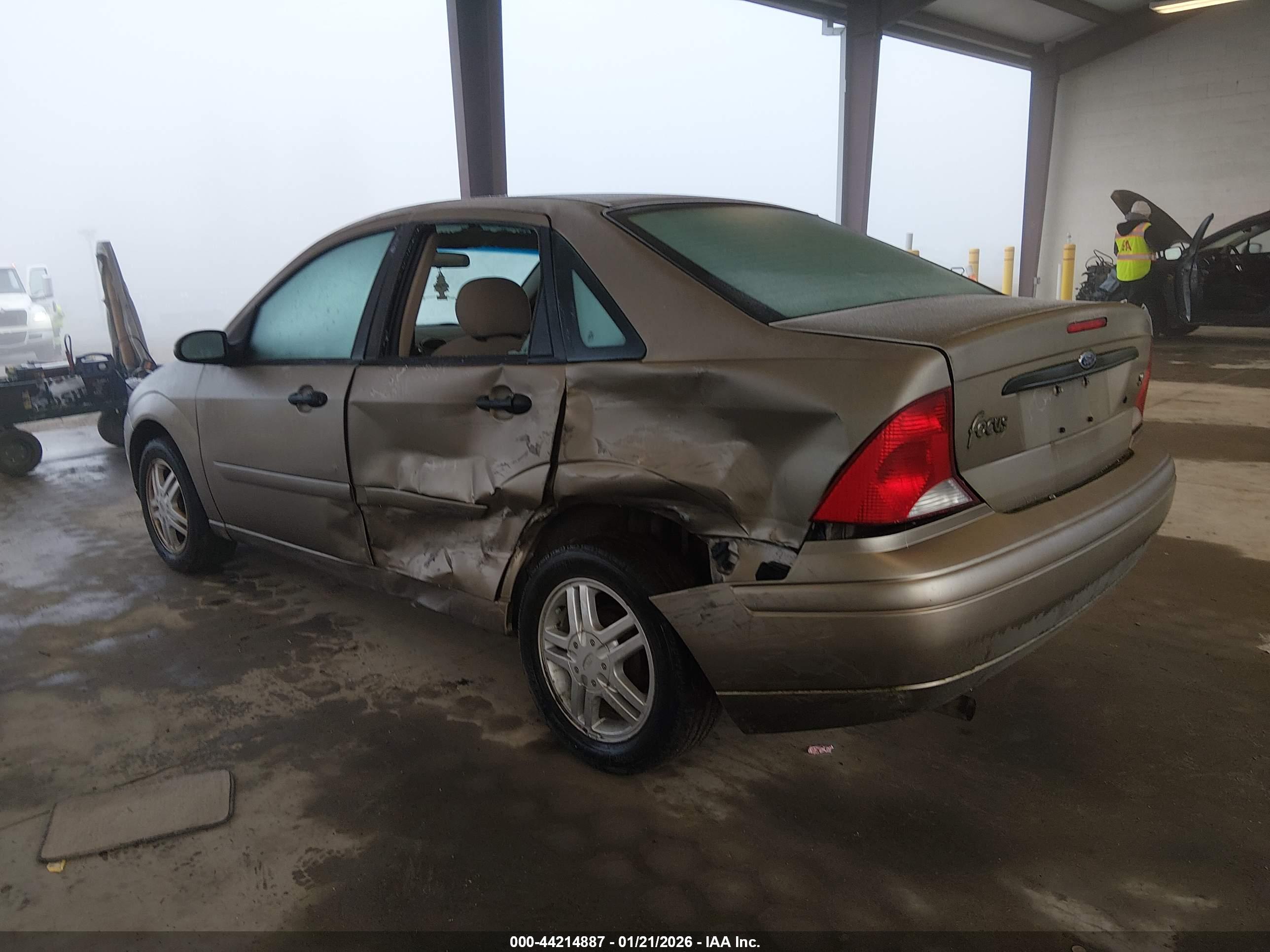 FORD FOCUS image 3