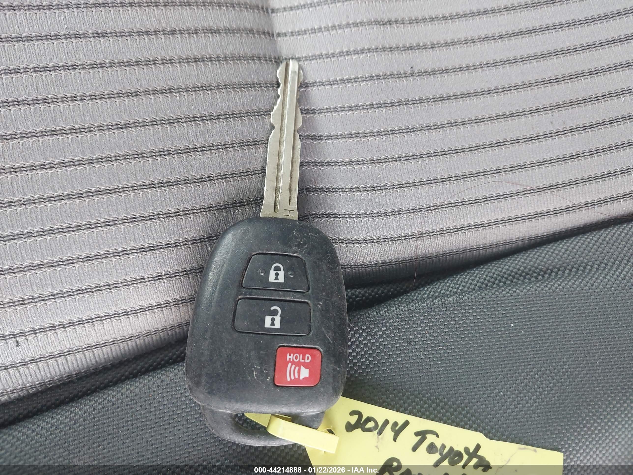 TOYOTA RAV4 image 11