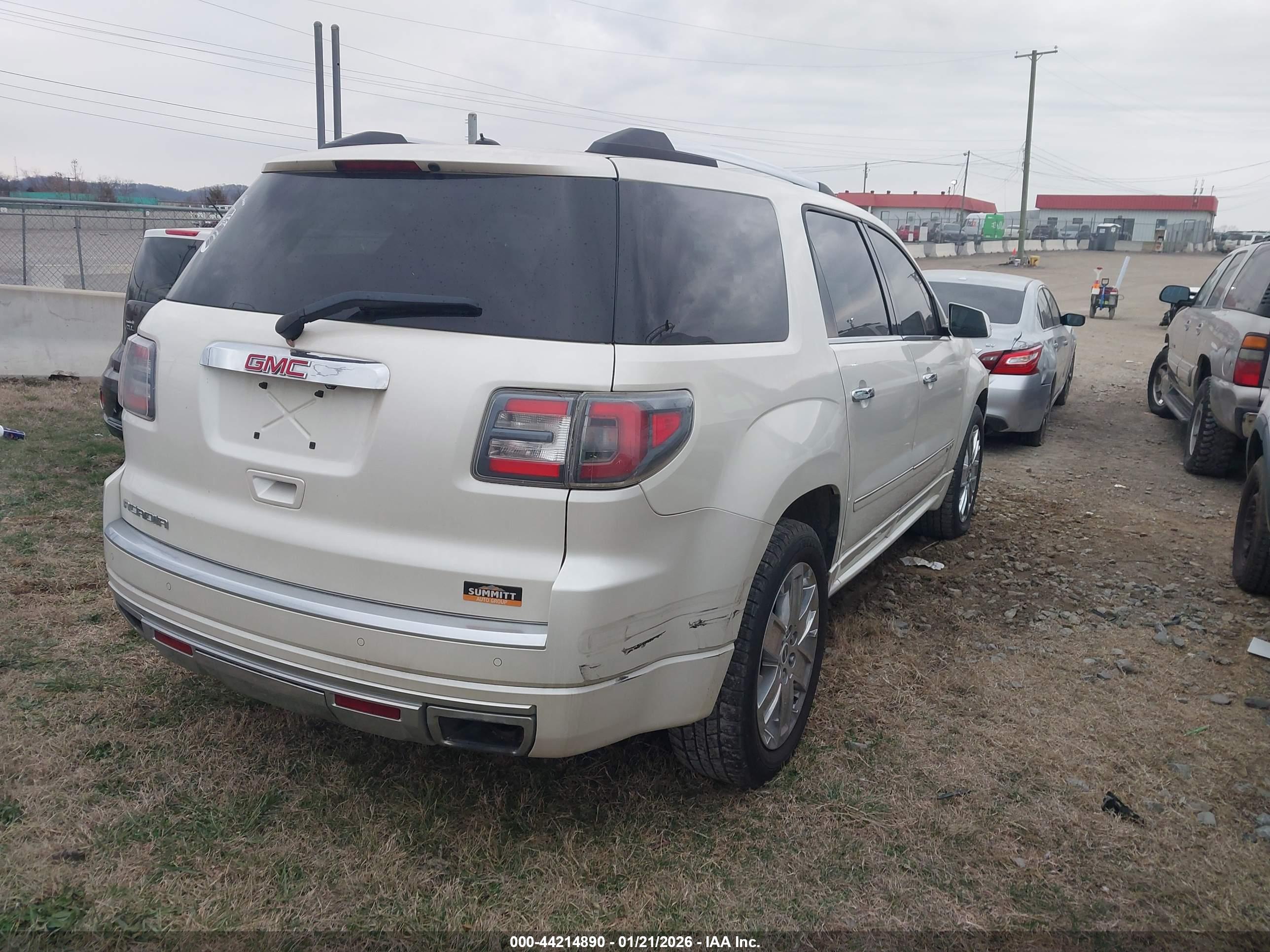GMC ACADIA image 6