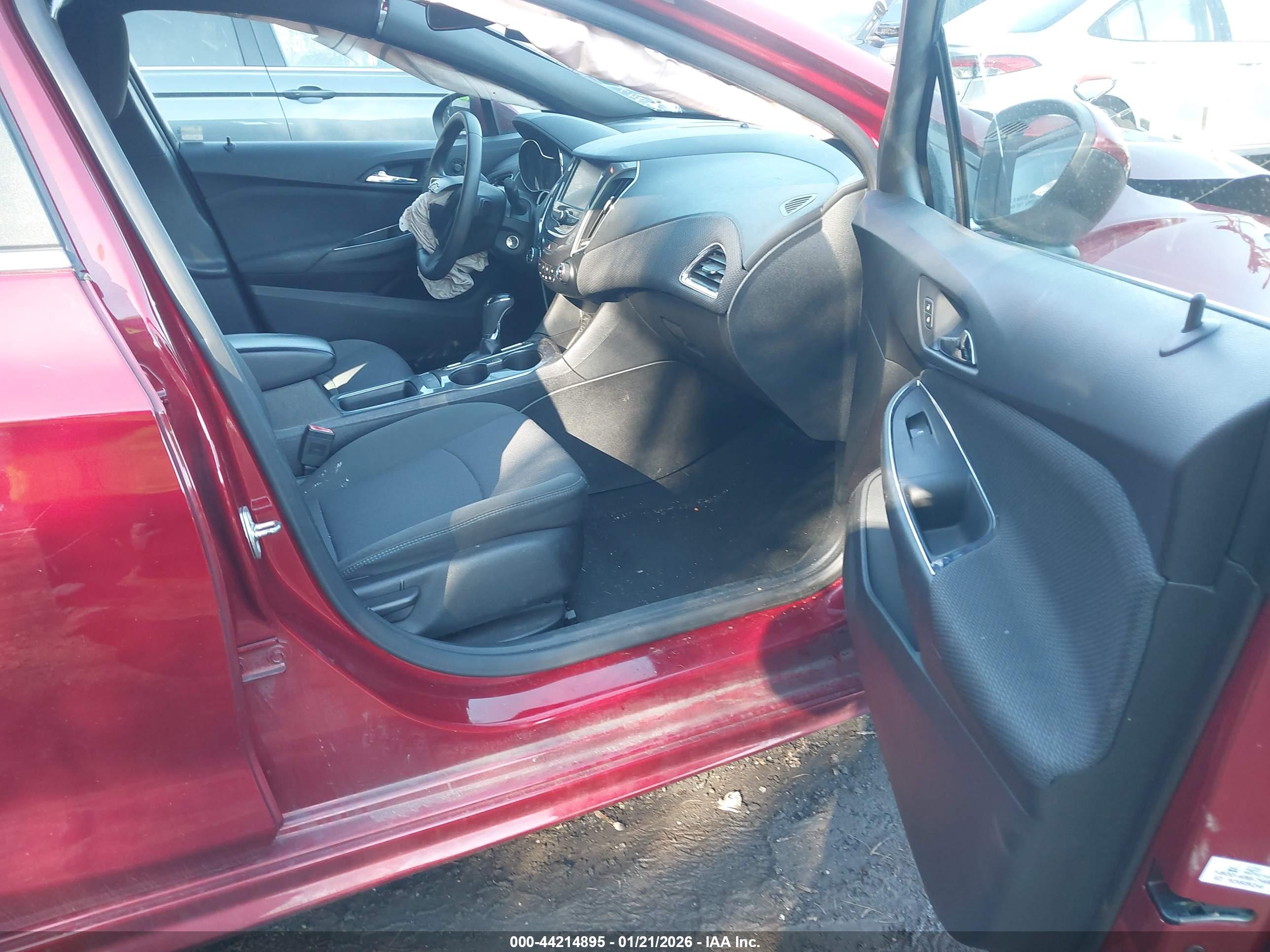 CHEVROLET CRUZE image 5
